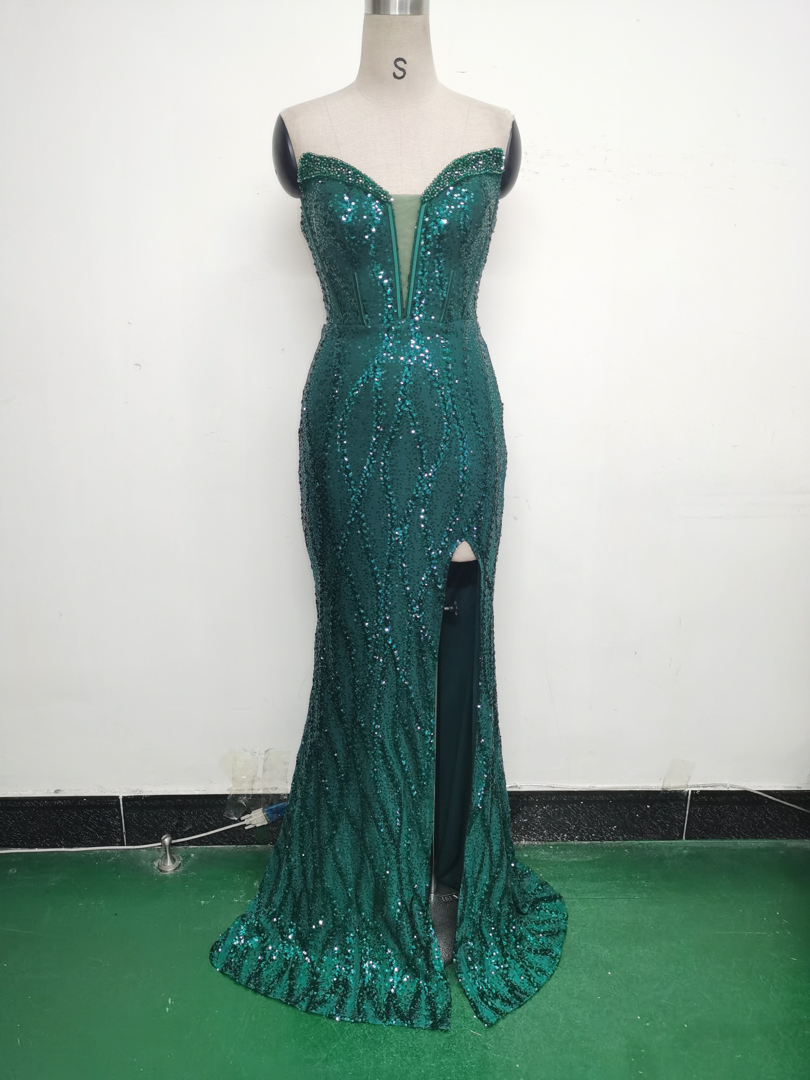 Fishbone Slim Waist Heart Neck Sequin Evening Dress Luxury Formal Party Gown 36