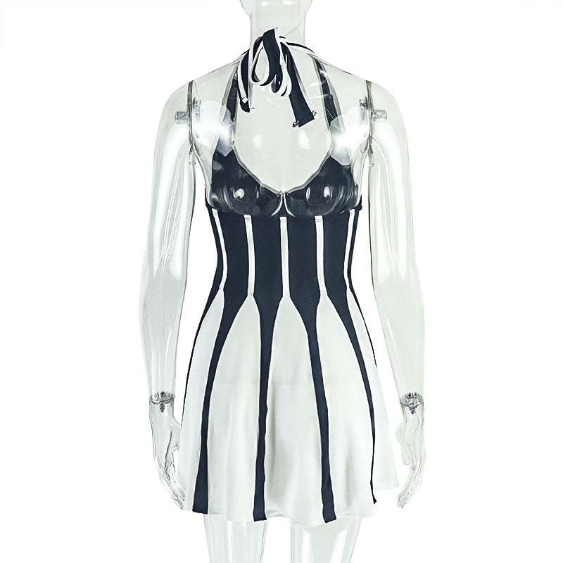 Women black and white contrast pleated patchwork Halter neck V-neck dress 7