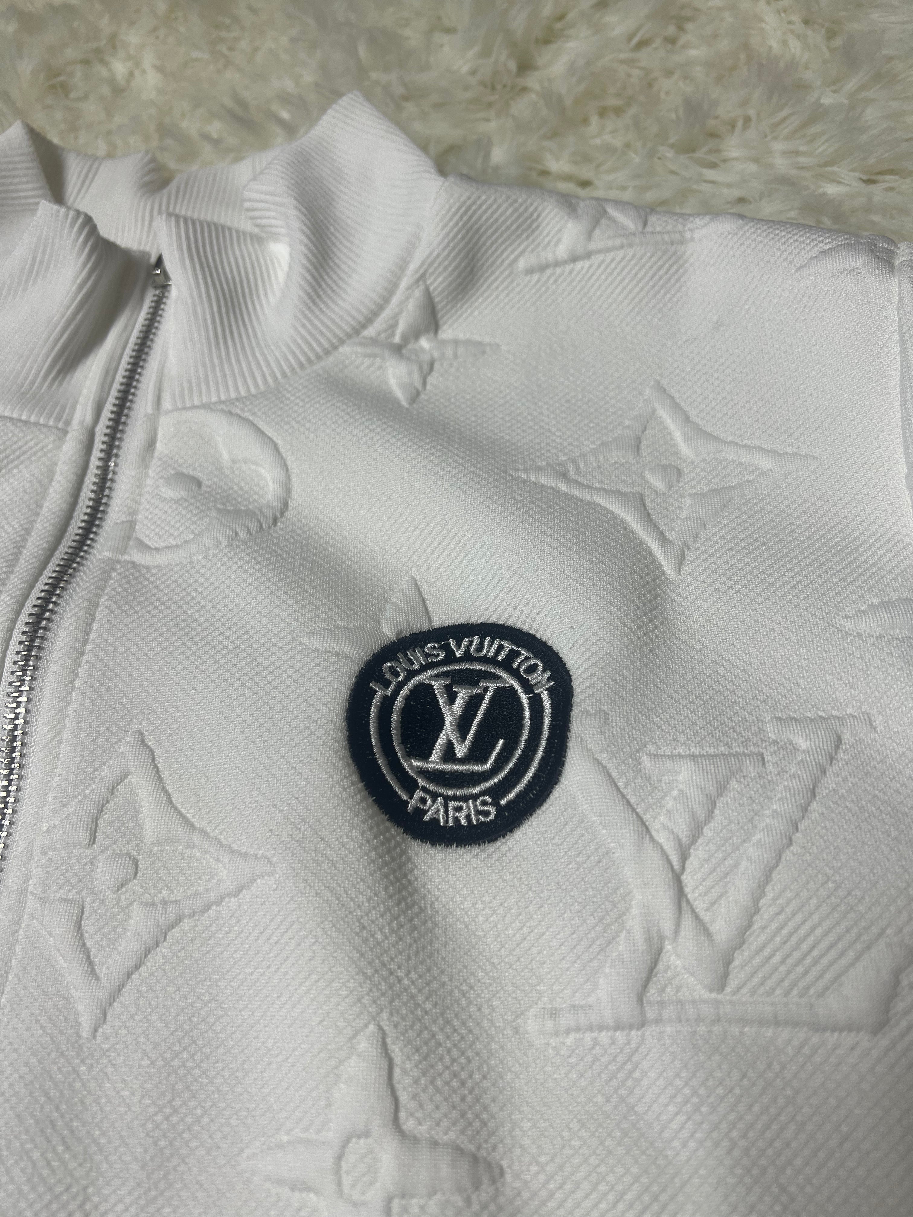 Women Embossed Embroidered Sport Ribbed Zipper Top and Pant Two Piece 24