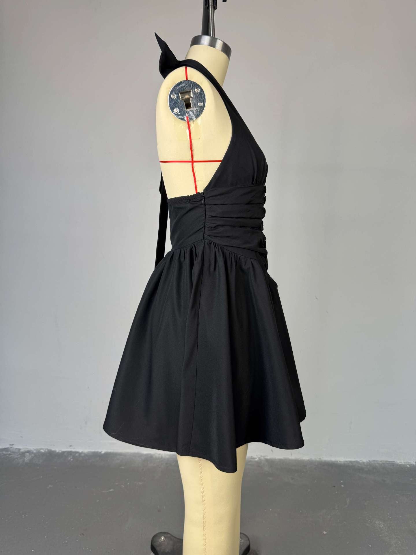 Summer Chic V-Neck Halter Tie Back A-line Midi Dress 5