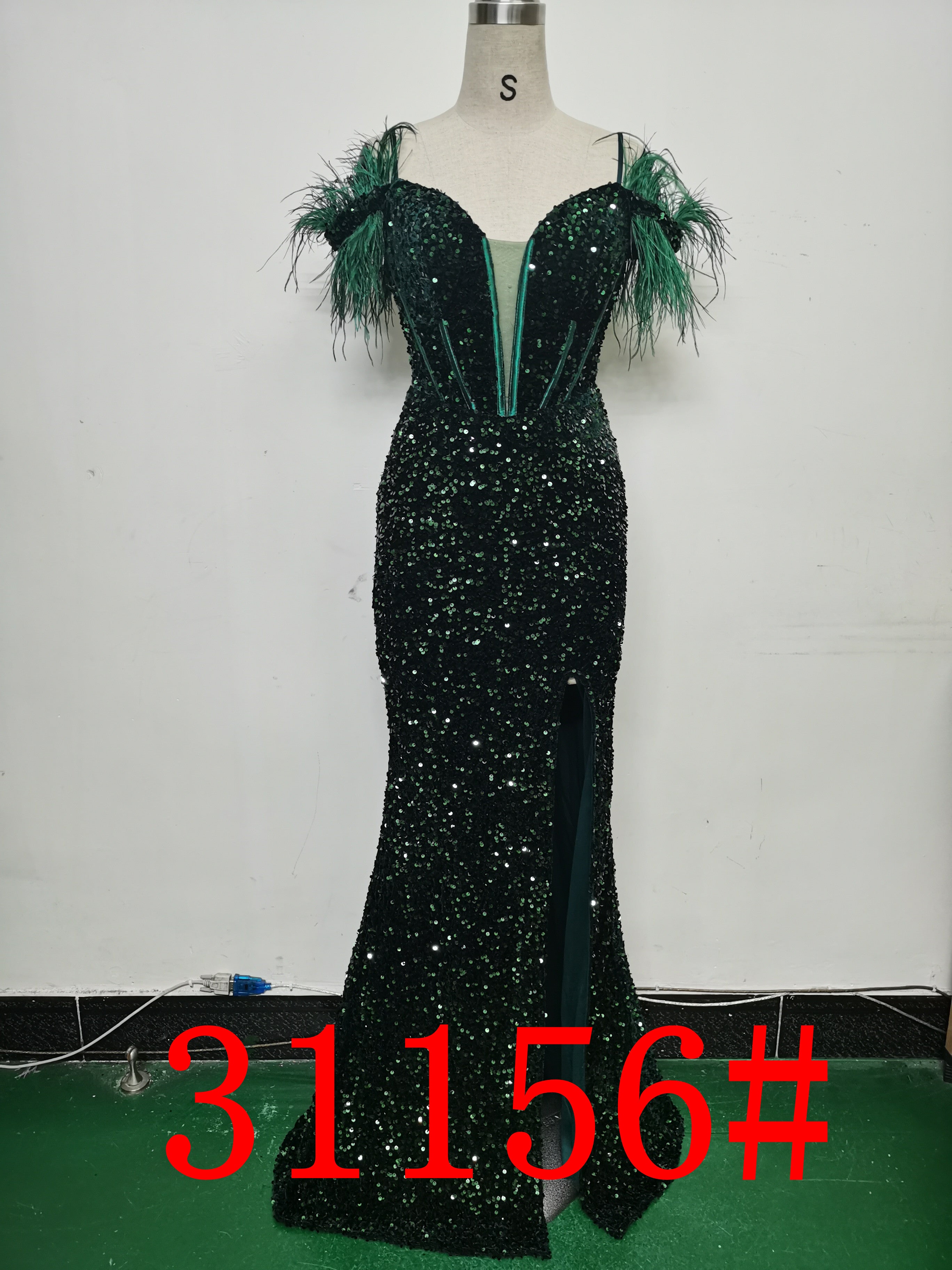 Women Herringbone ostrich velvet sequined mermaid evening dress 31