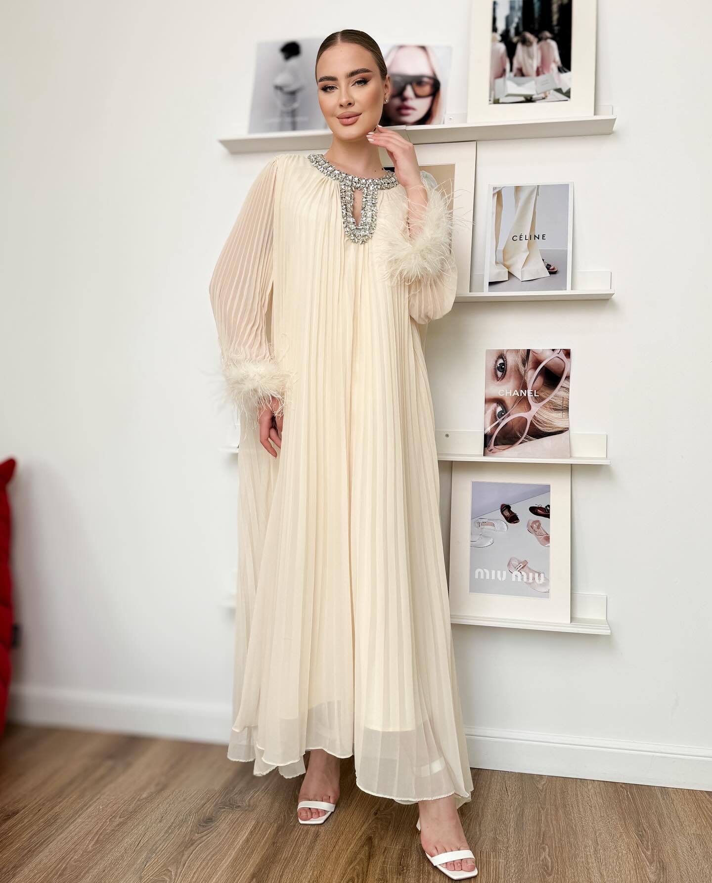 Women Round Neck Diamond Furry Patchwork Pleated Elegant Solid Dress 3