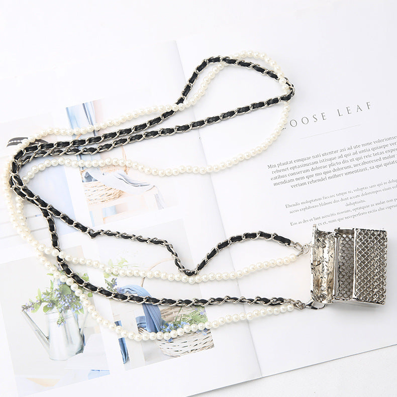 Women Hollow Diamond Earphone Bag Pearl Chain Waist Bag 3
