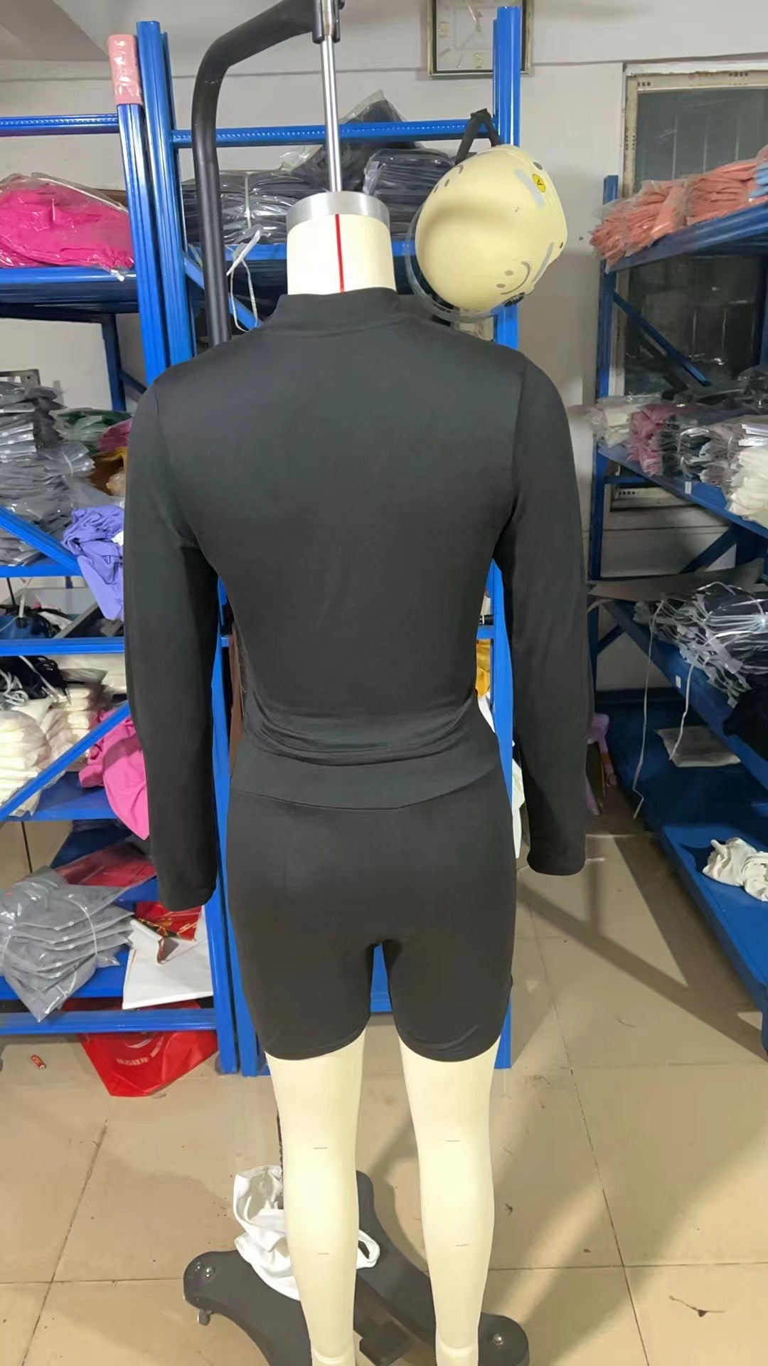 Women's Autumn Sports Casual Tight Fitting Slim Waist Solid Color Long-Sleeved Top Shorts Two-Piece Suit For Women 7