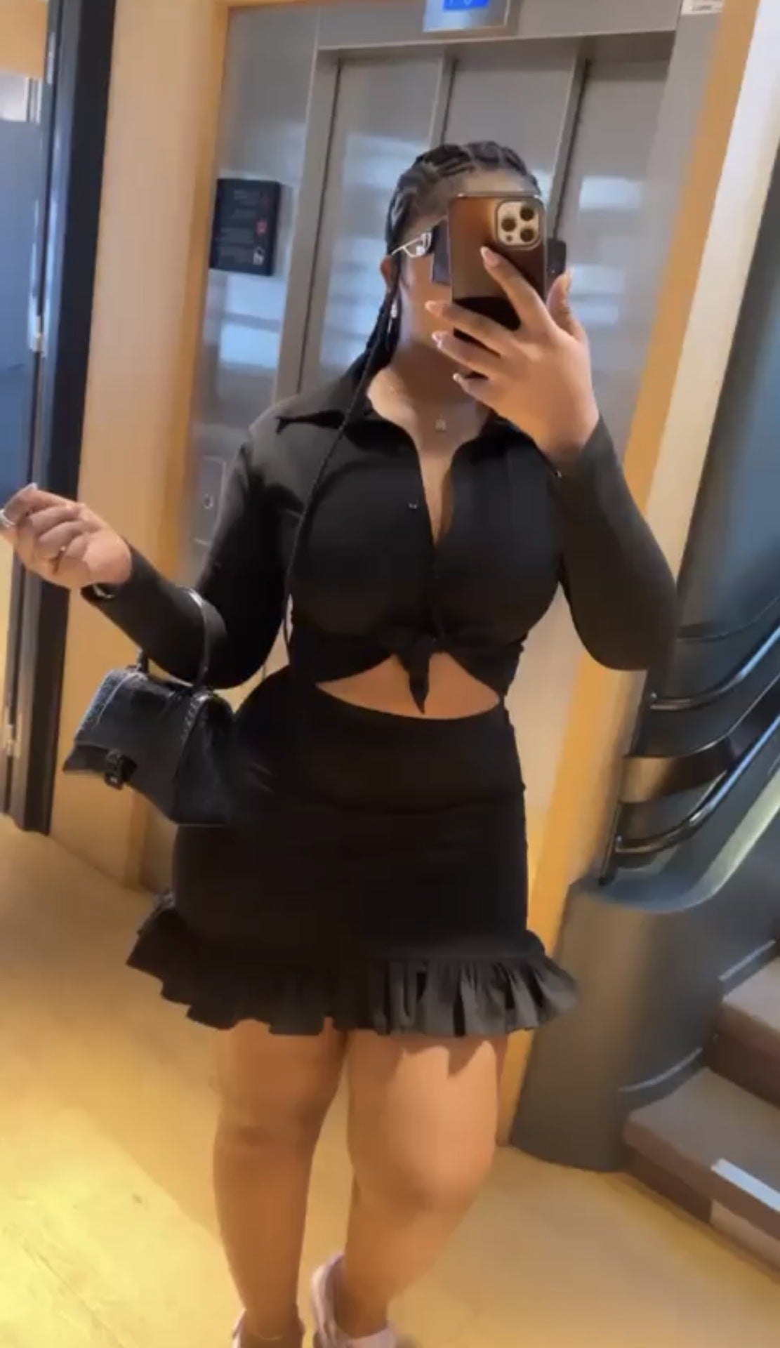 Women Turndown Collar Lace Long Sleeve Top and Ruffle Skirt Two-piece Set