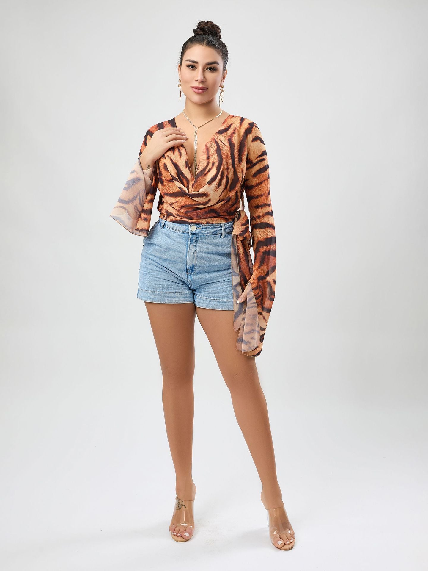 Women Autumn Sexy Bell Bottom Sleeve Lace-Up Tiger Skin Top 4