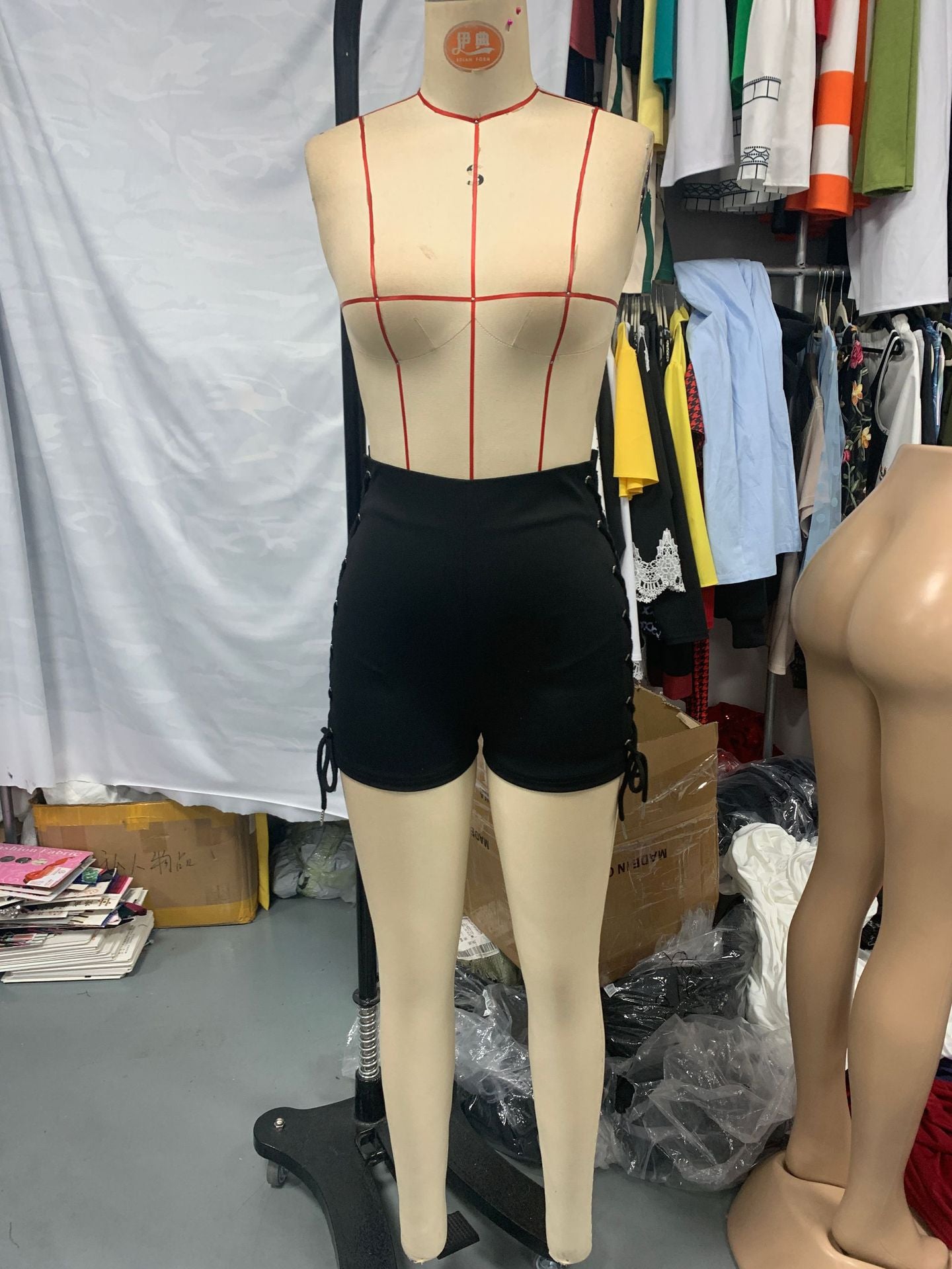 Mid-waist side lace-up fashion ladies shorts 10