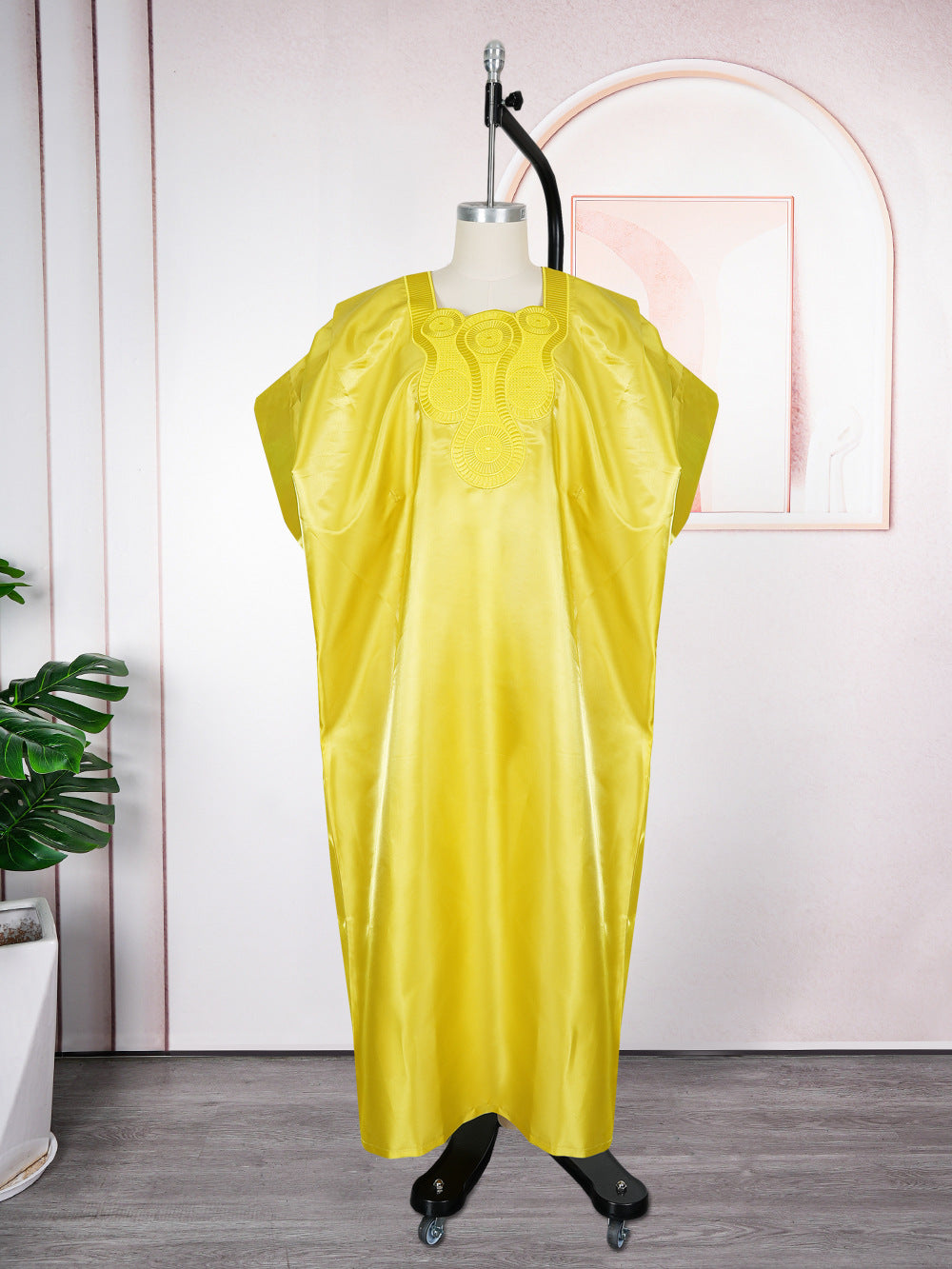 Plus-Size African Women Embroidered Dress 25