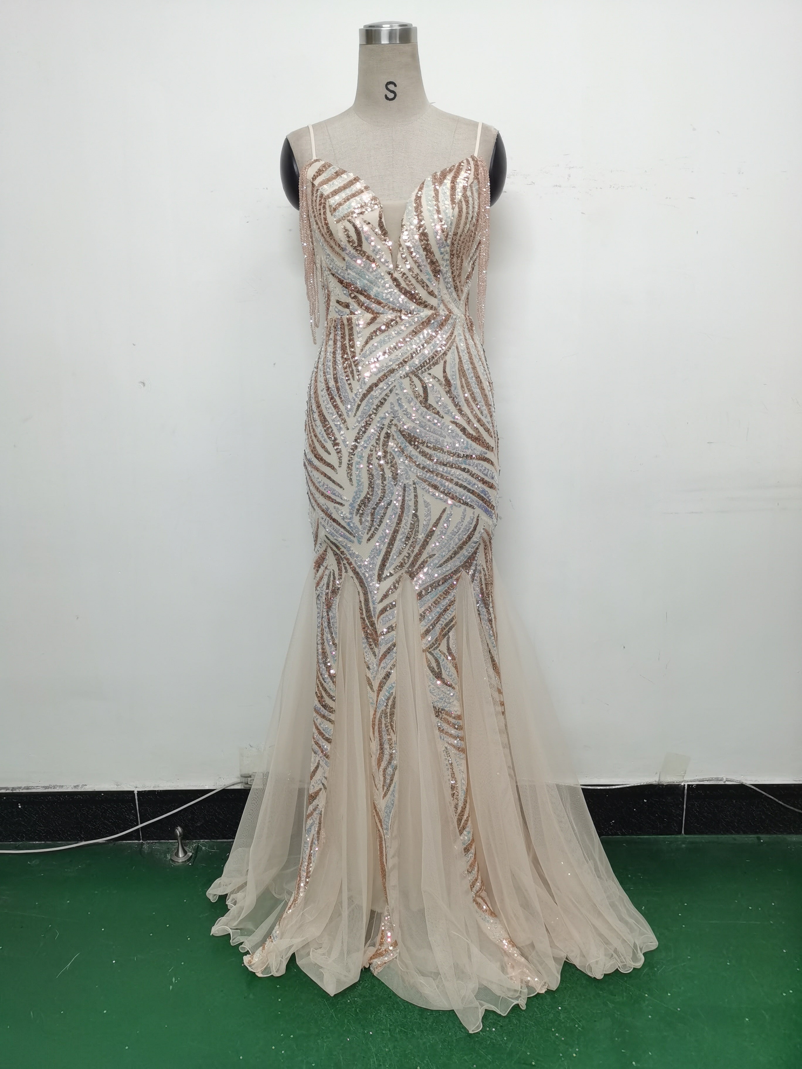 Sequin Patchwork Mesh strap luxury evening dress 40