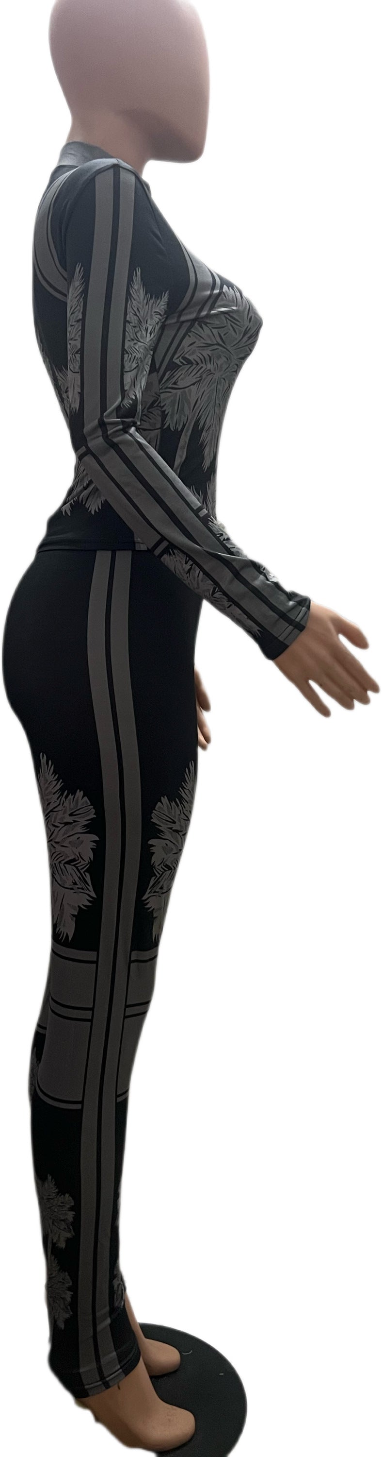 Women's Irregular Printed Tight Fitting Long Sleeve Tops And Pants Casual Two Piece Set 12