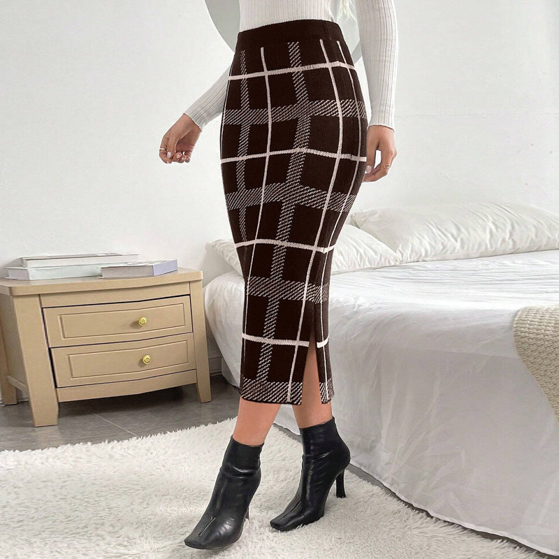 Women Slit Plaid Skirt 3