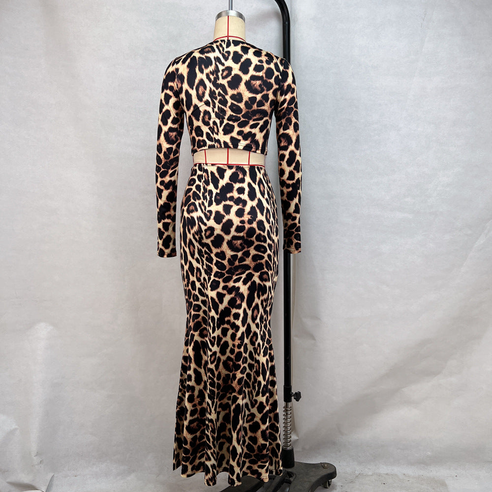 Women Fall and Winter Round Neck Long Sleeve Crop Top and Pleated Skirt Two-piece Set 6