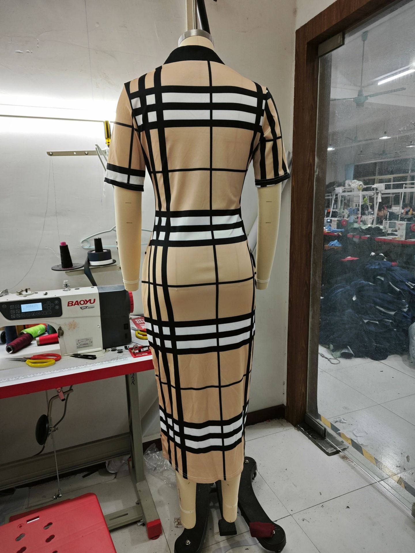 Autumn and winter fashion Plaid Print V-neck Bodycon long-sleeved sexy dress 23