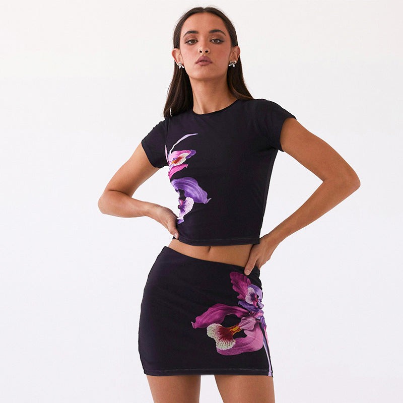 Women summer short-sleeved printed Top and Skirt two-piece set 4