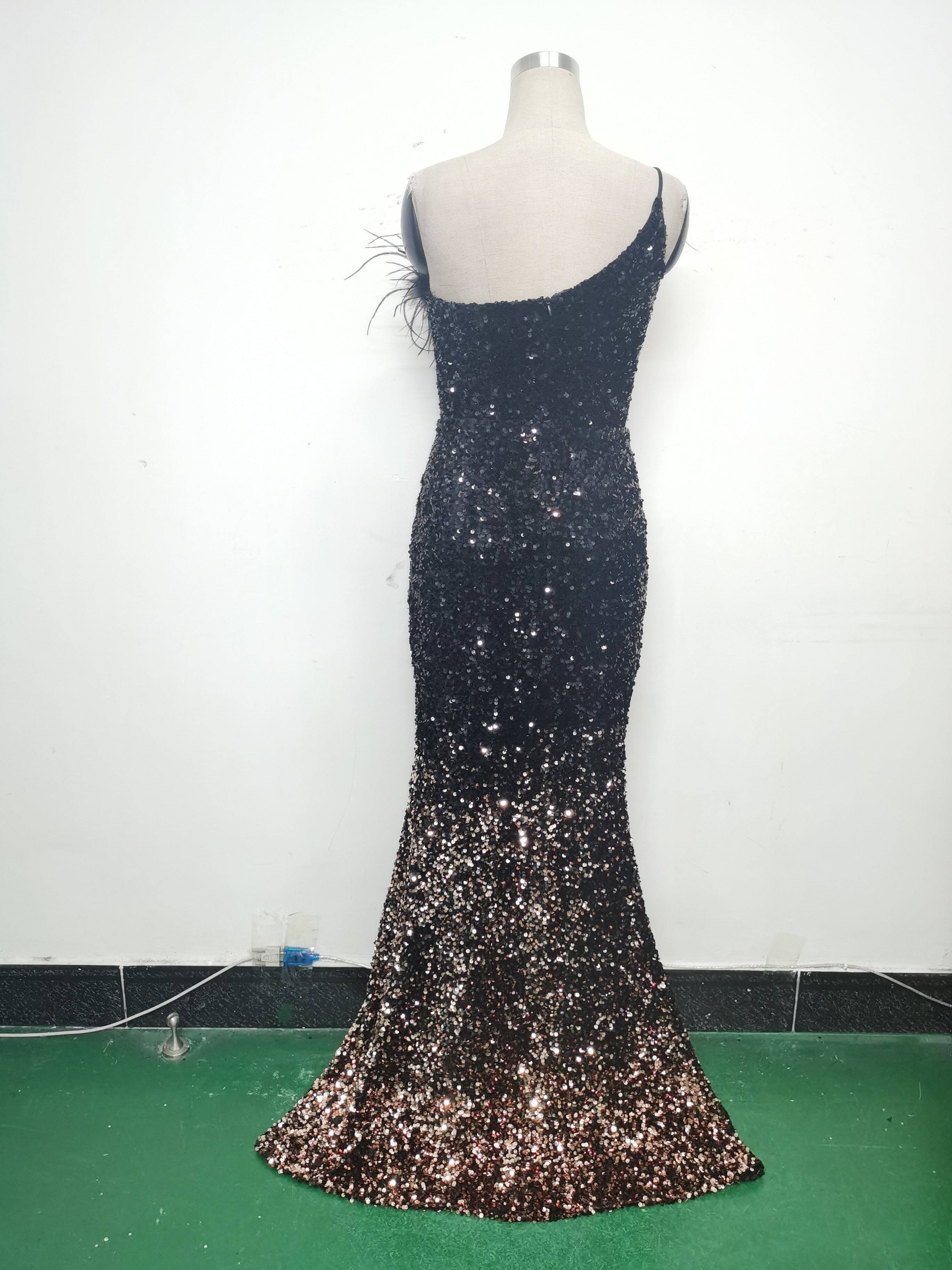 Women Ostrich Feather Beaded Evening Dress 29