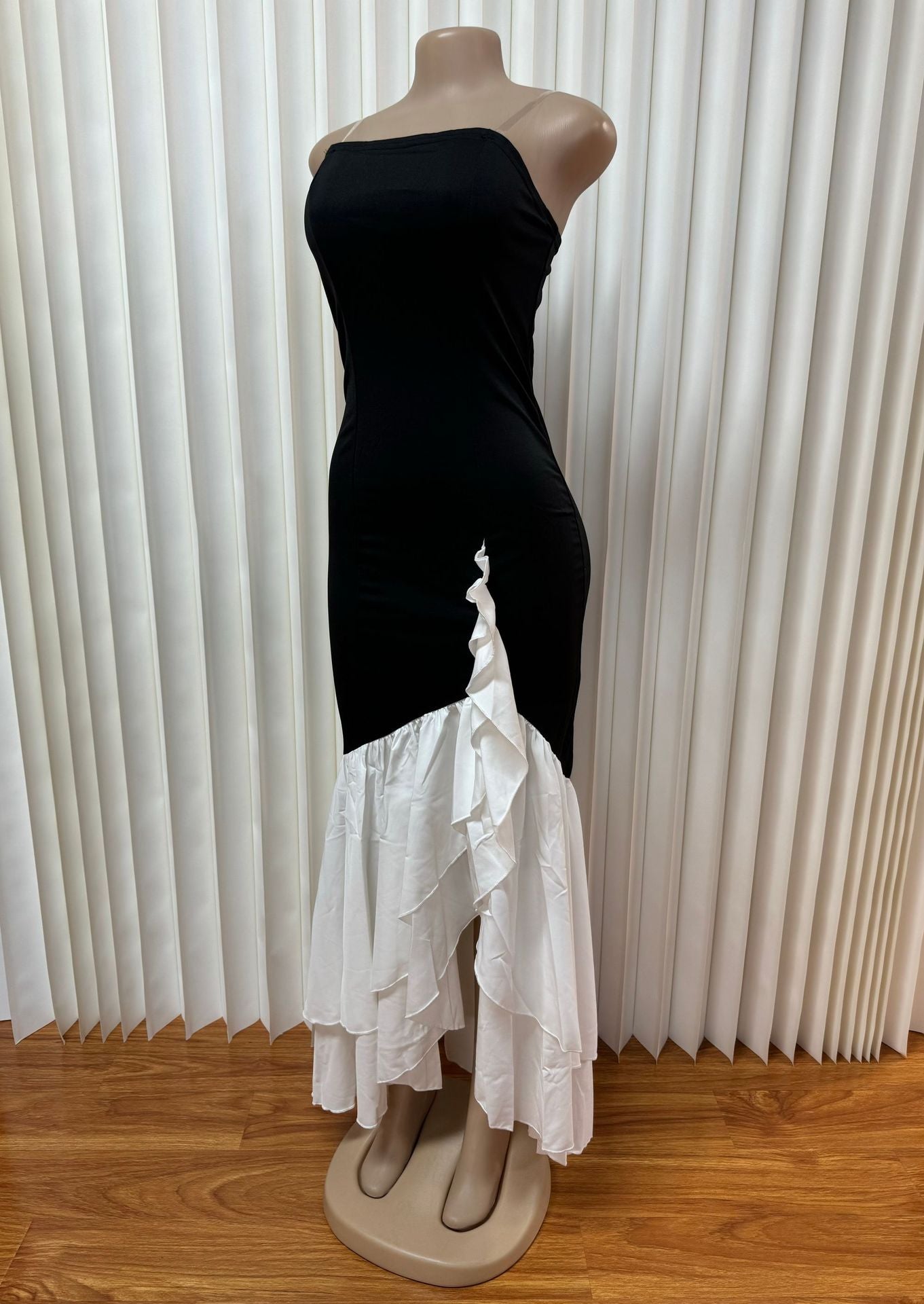 Women Black and White Color Matching Strapless Sexy Backless Bodycon Irregular Dress 8