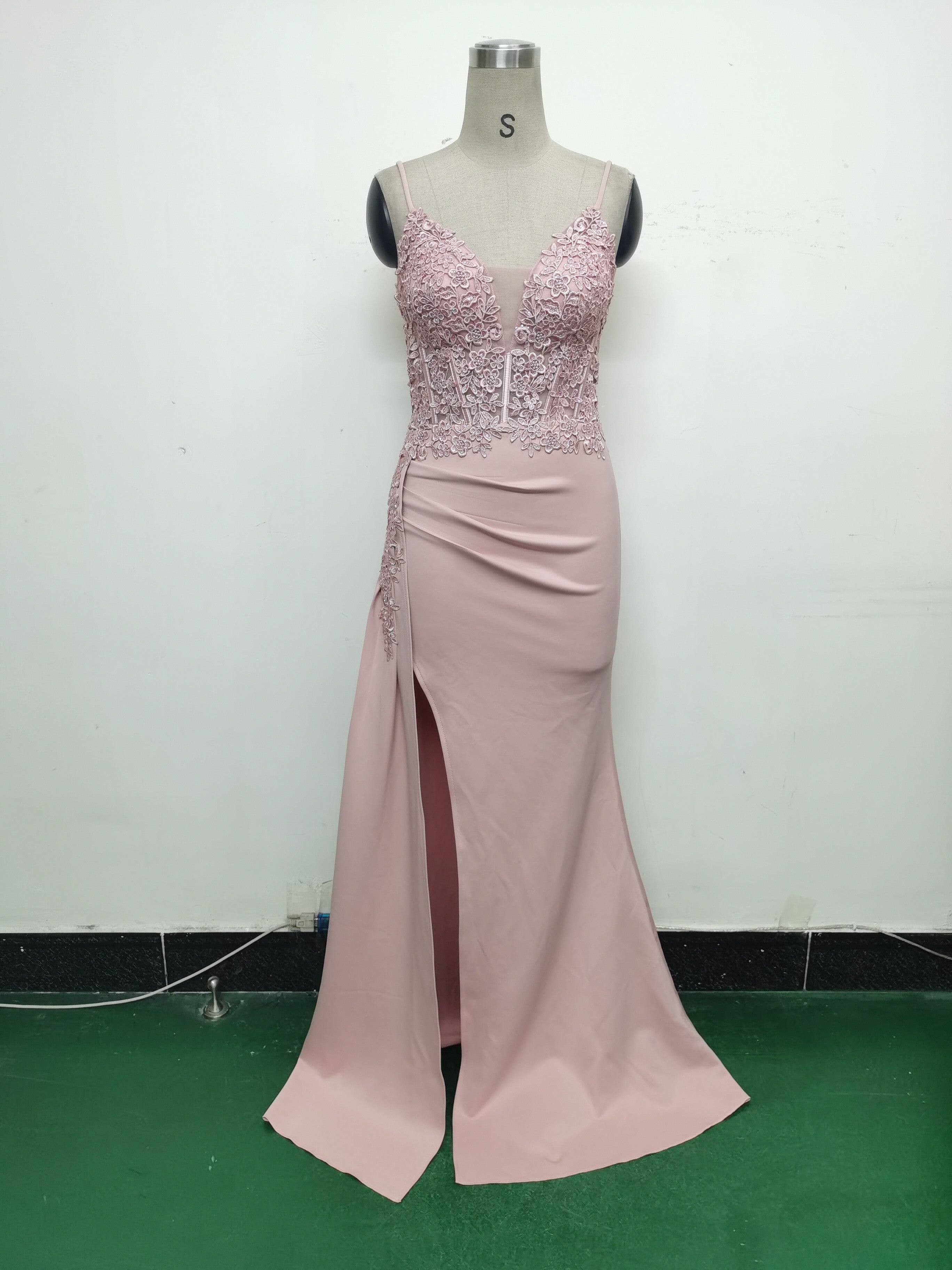 Women Beaded Flowered Fishbone Evening Dress 22