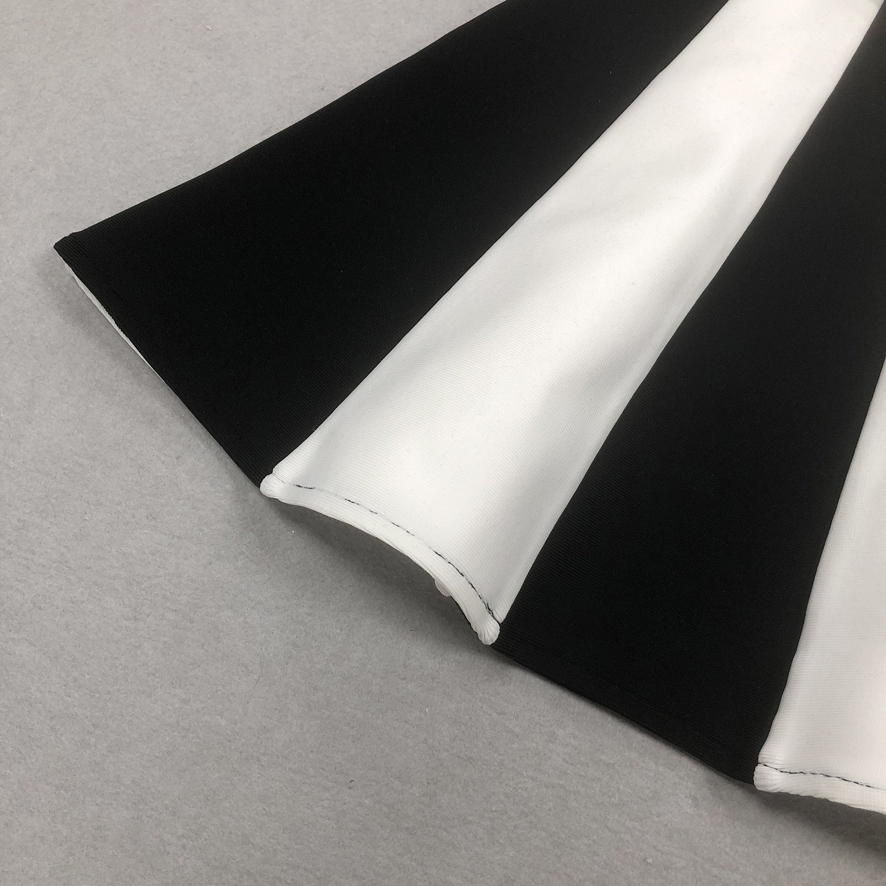 Women Strapless Sleeveless Jacquard Black and White Patchwork Dress 15