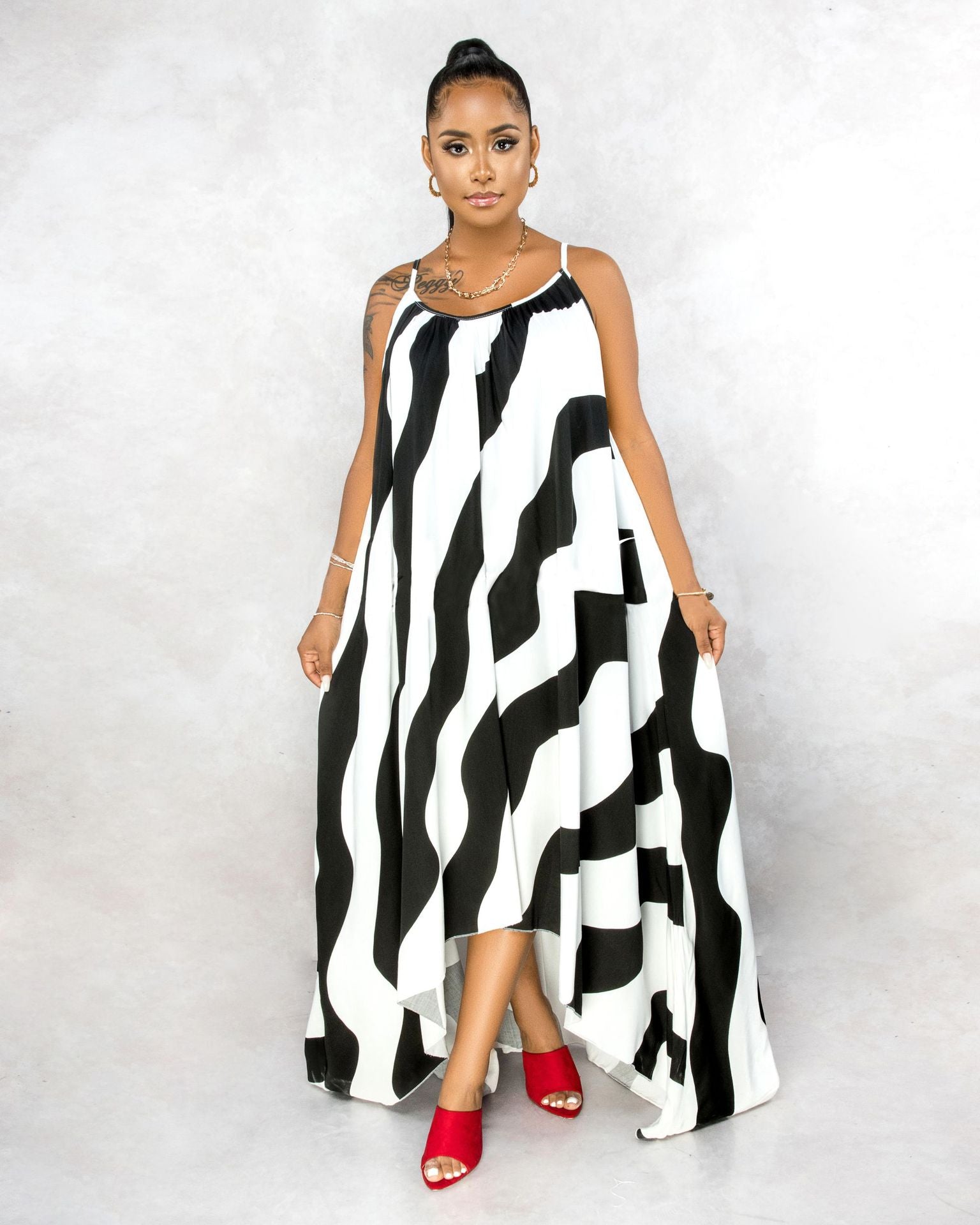 Sexy Women's Irregular Print Strap Loose Dress 3