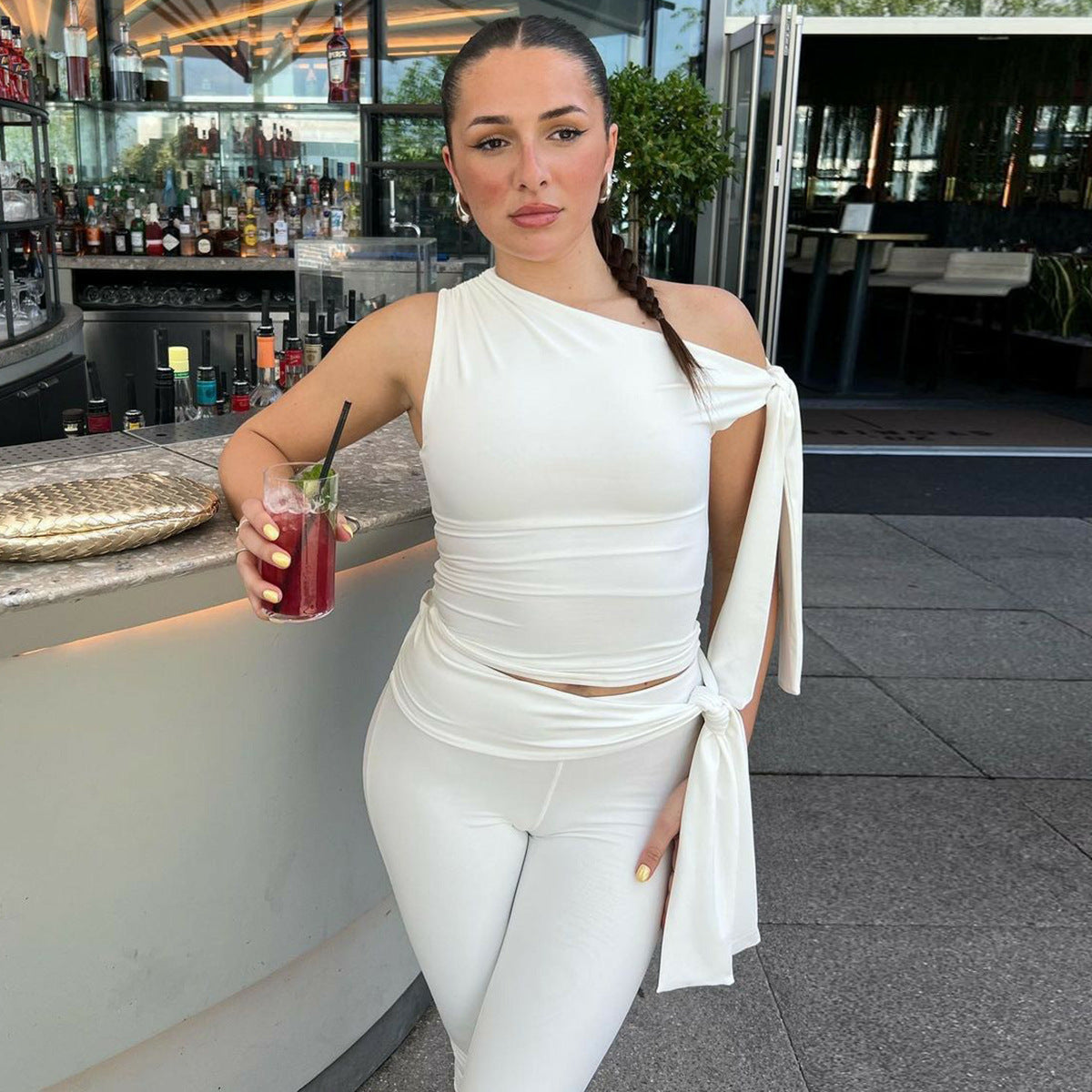 Women's Summer Fashion Slash Shoulder Sleeveless Top Slim Lace-Up Shorts Two Piece Set