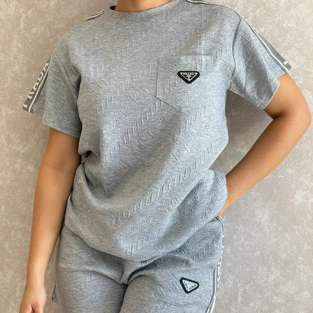 Women embossed short sleeve Top and shorts two-piece set 4