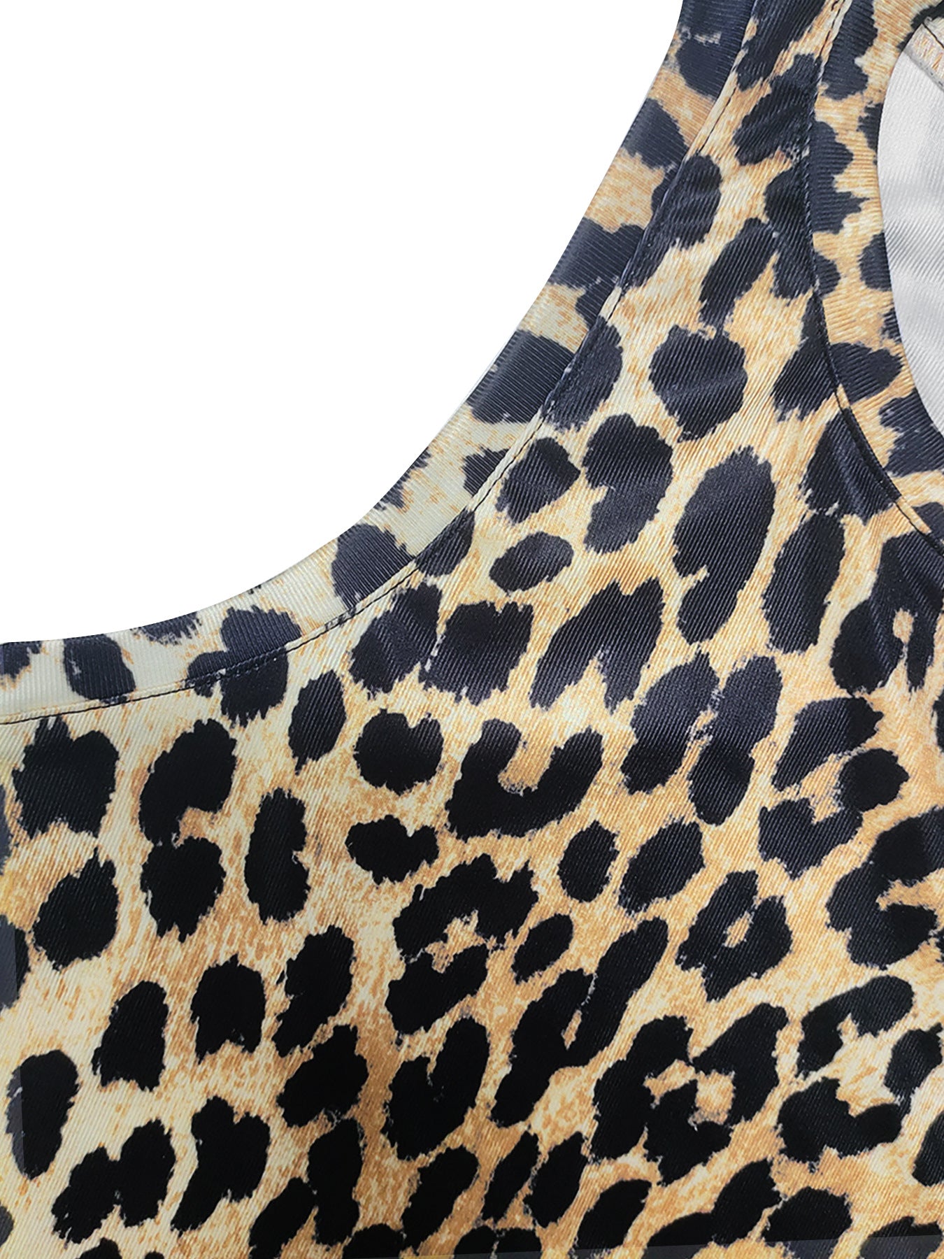 Women Sexy Printed Sleeveless Round Neck Tank Ruffle Shorts Two-Piece Set 12