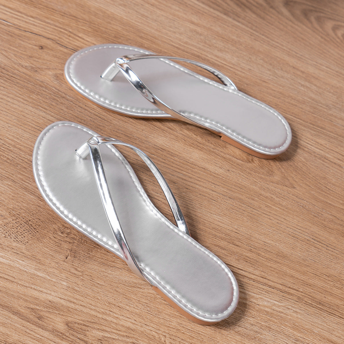 Women's Summer Sandal Slippers Outdoor Wear Strap Flat Bottom Clip Toe Design