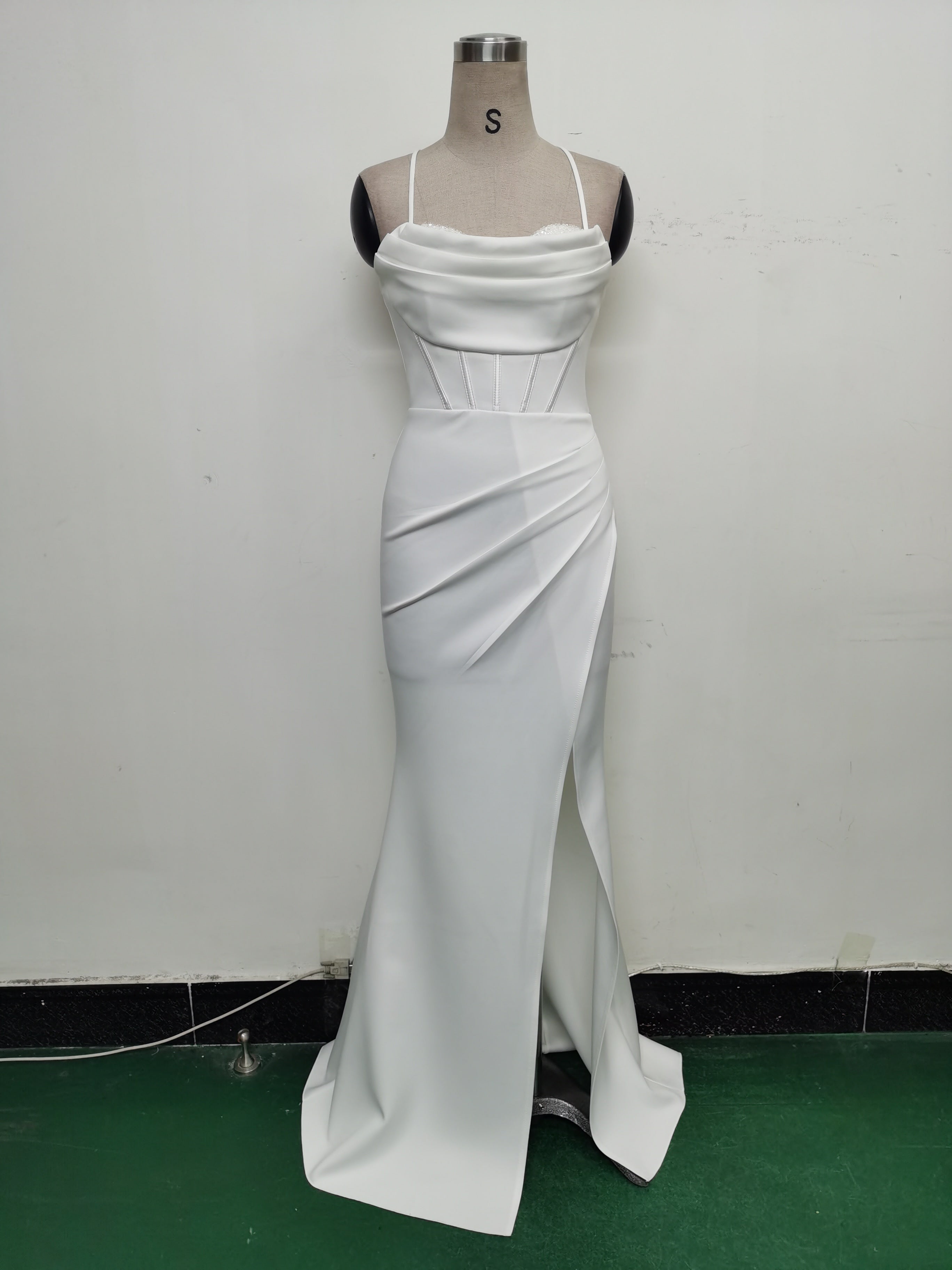 Luxury Strap Fishbone Slim Waist Evening Dress 21