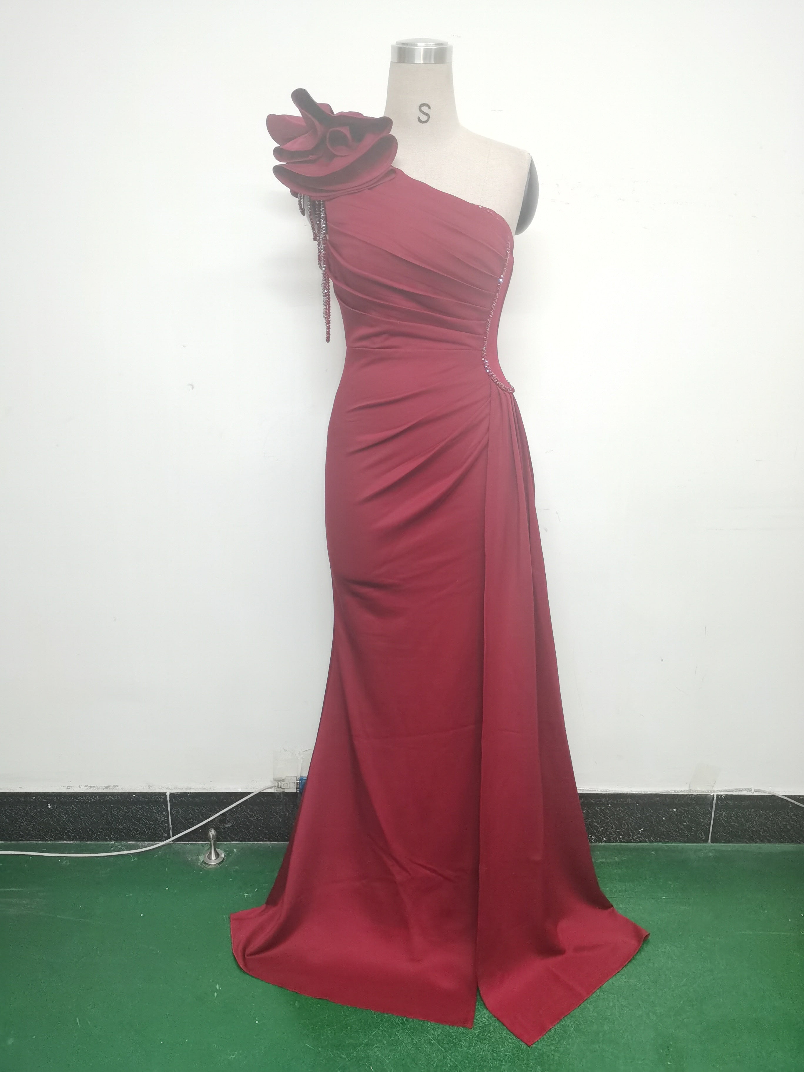 Women Beaded Flower Pleated Off-shoulder Split Evening Dress 32