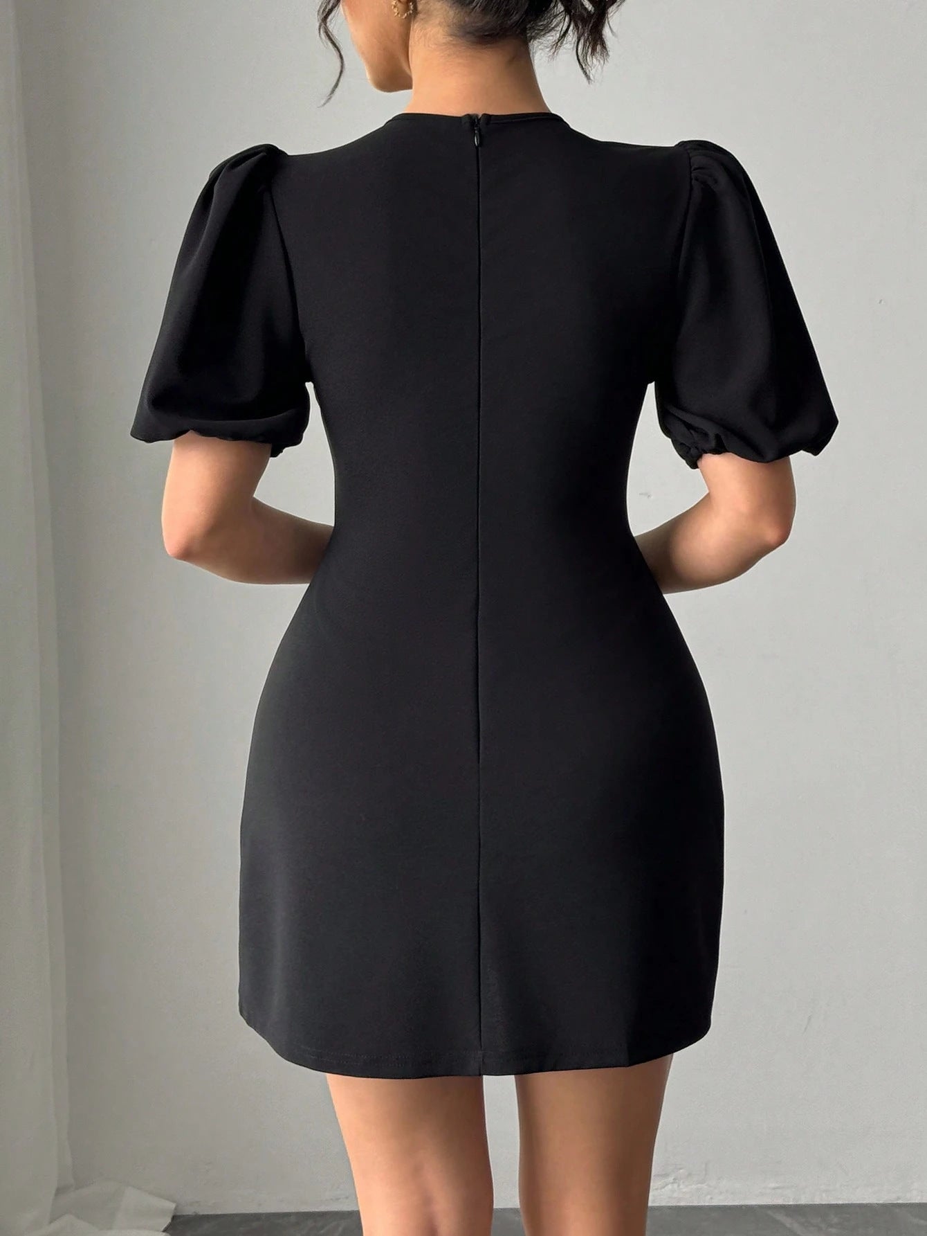 Women's Round-Neck Hollow Crystal Bowknot Puff-Sleeve Slim-Waist Dress