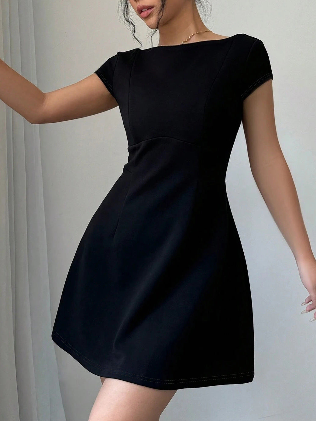 Women Elegant Backless Short Sleeve Dress 4