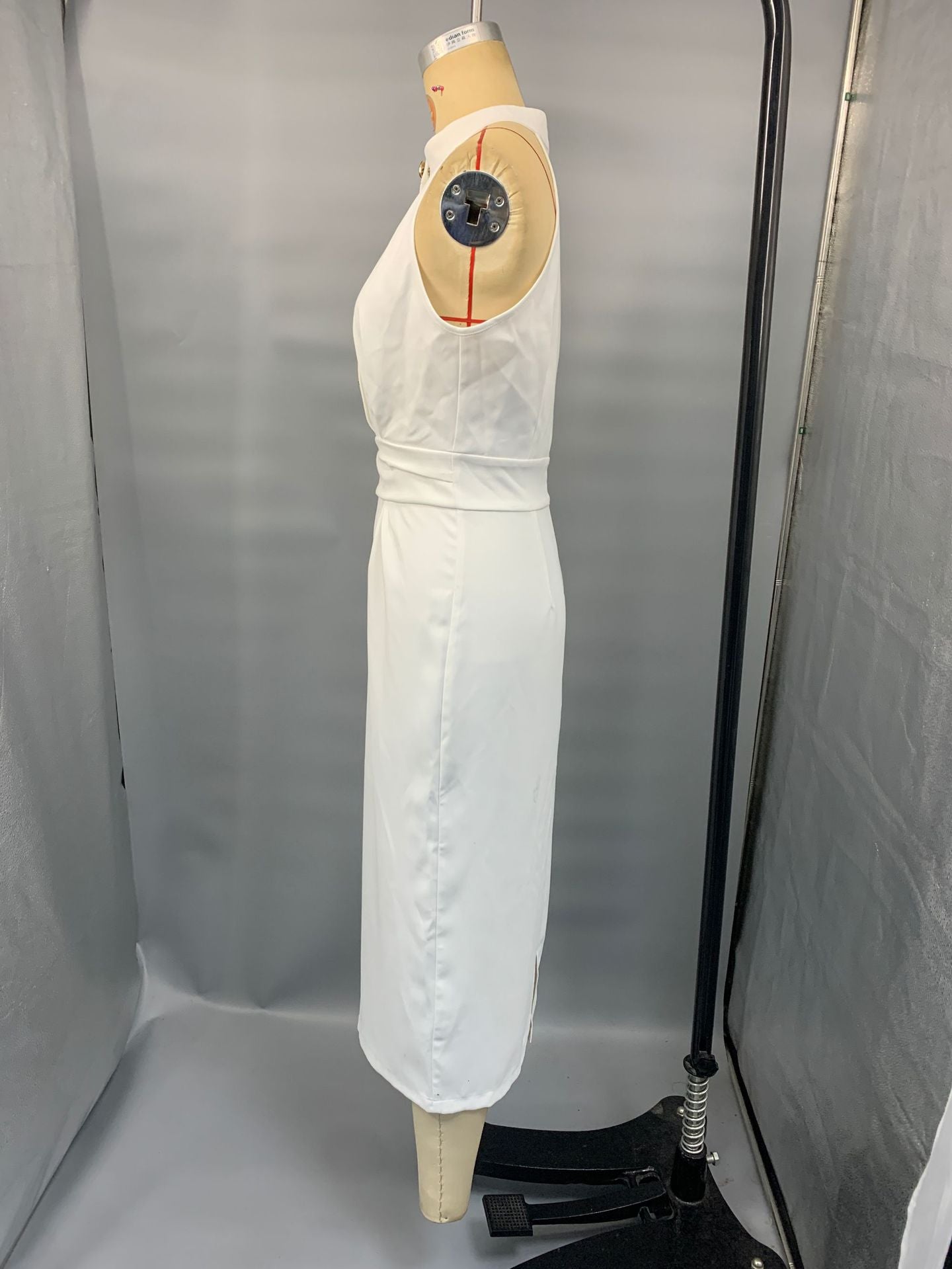 Women Summer Solid Halter Neck Sleeveless Off-Shoulder Pleated Dress 4