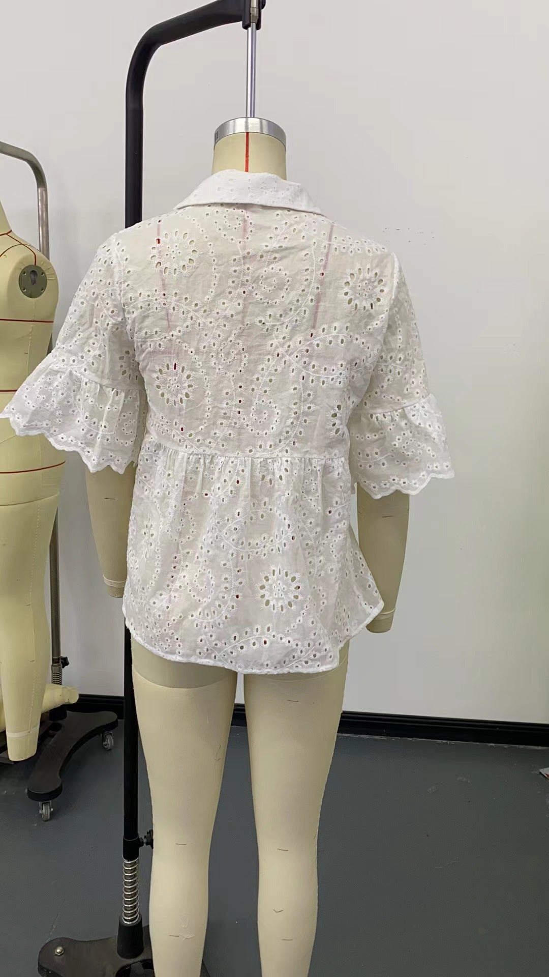 Women spring and summer Half-Sleeve Turndown Collar cardigan lace hollow T-shirt 8