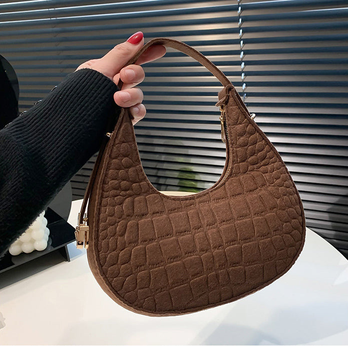 Baguette bag women's spring fashion retro felt creasing crocodile pattern underarm bag women's shoulder bag 7