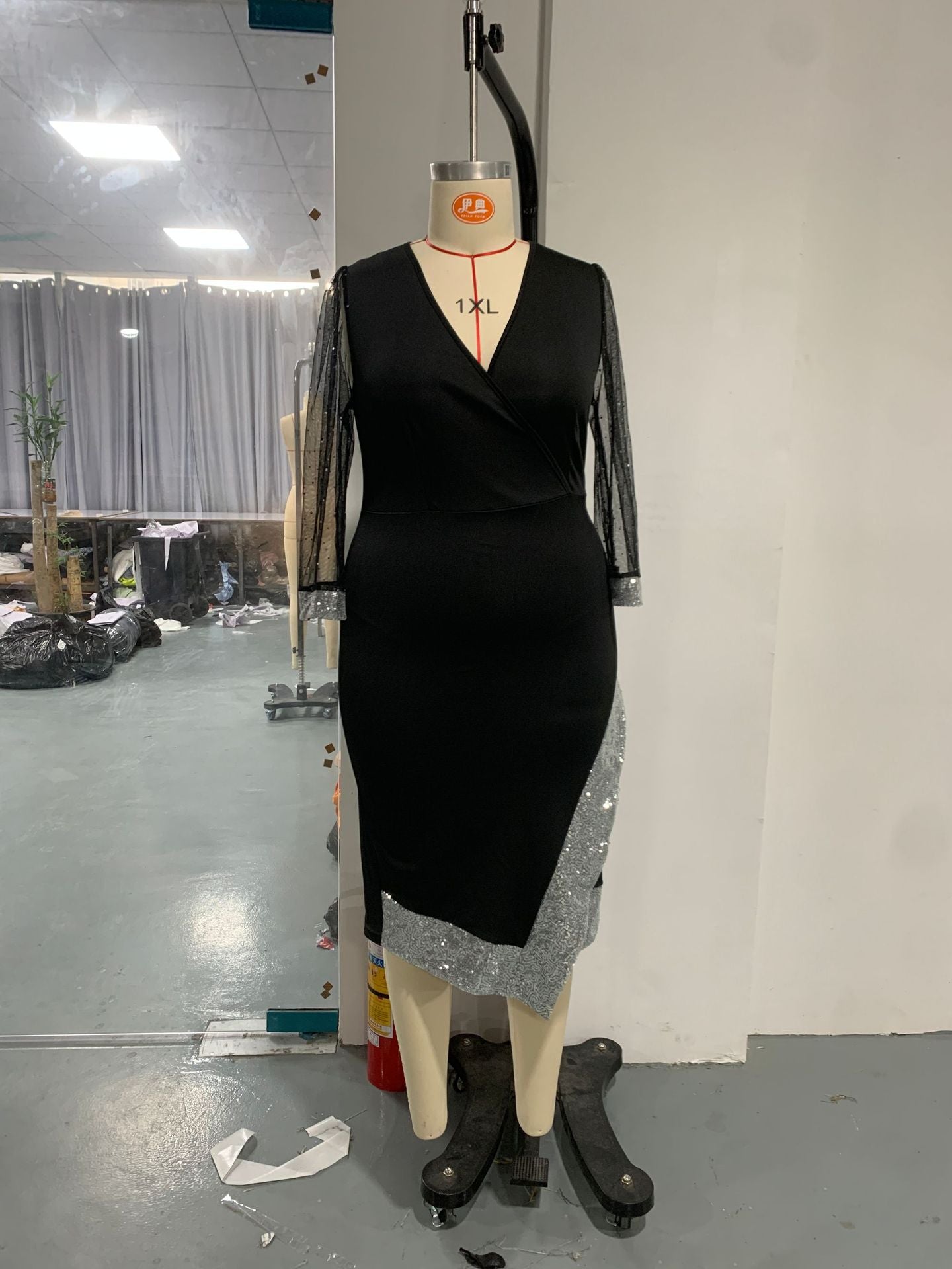 Summer Irregular Sequin See-Through Mesh Plus Size Women's Dress 4