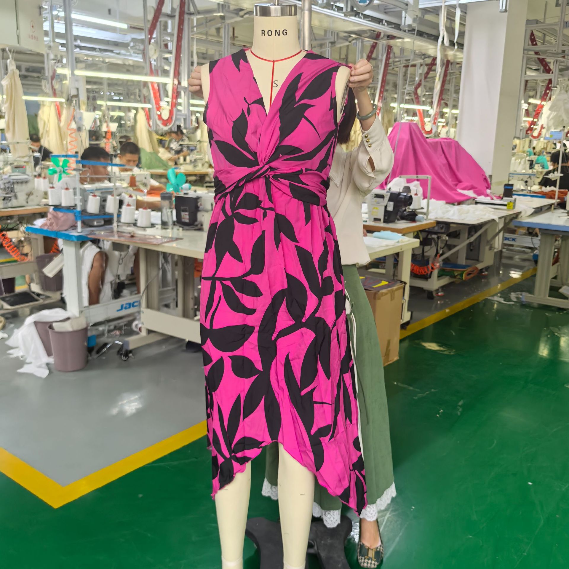 Spring And Summer Women Sleeveless Leaf Print Knot Irregular Midi Dress 10