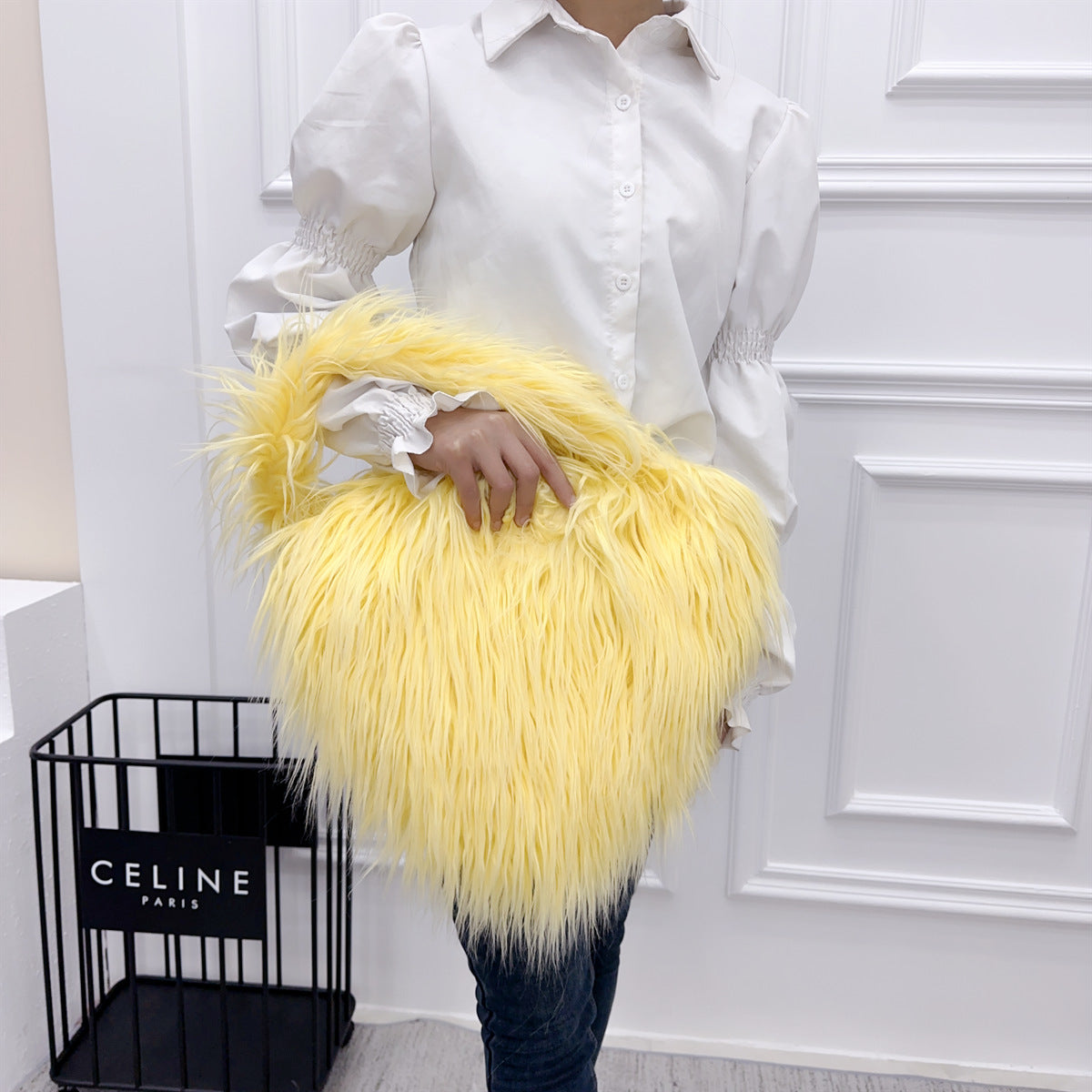 Style Trendy Heart Bag Women's Fur Bag Heart-Shaped Cute Crossbody Bag Shoulder Bag 5
