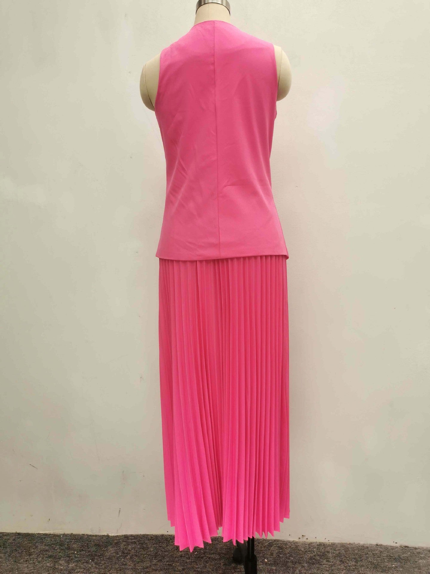 Summer Solid Color Chic Women's Vest Pleated Skirt Elegant Two-Piece Suit 17