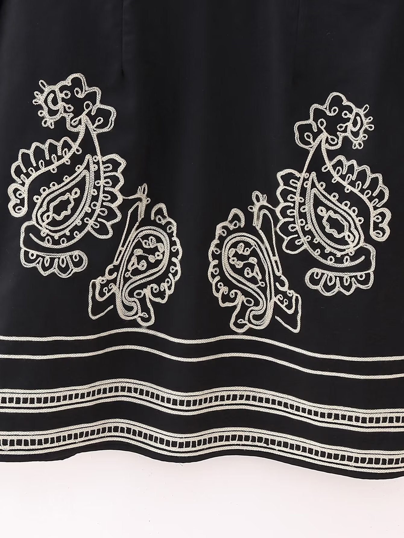 Autumn Women's Black Long Sleeve Embroidered Loose Dress 5