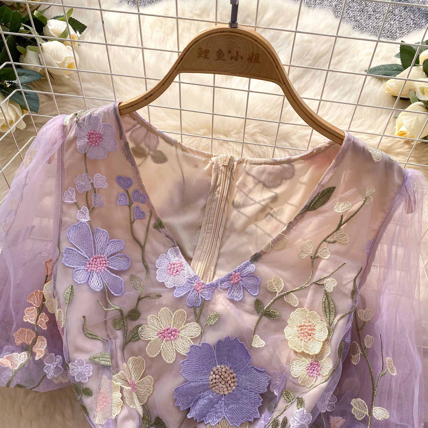 Women's  Luxury Embroidery Mesh Puff Sleeve Slim Waist Short Chic Dress 18