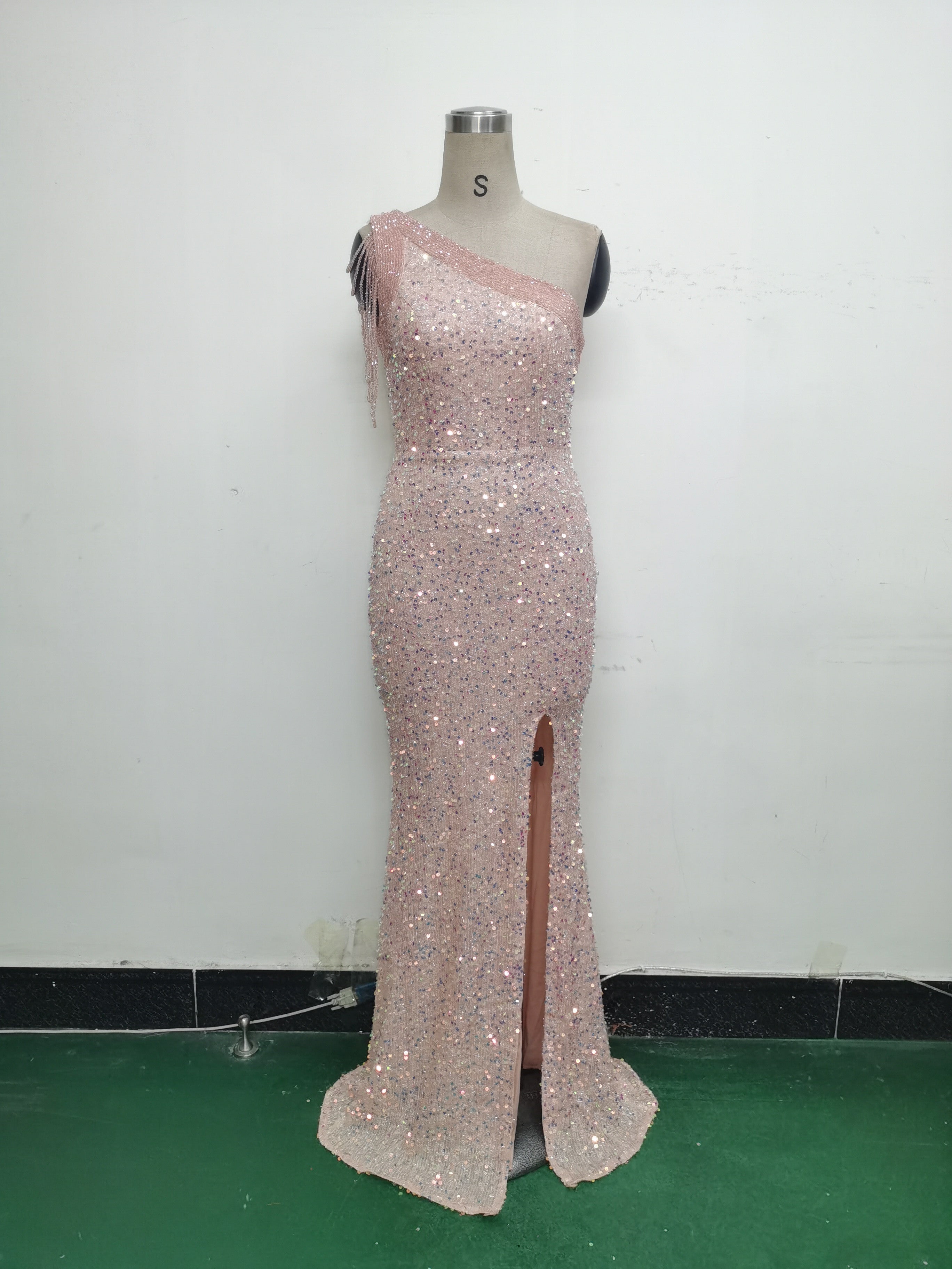 One-Shoulder Sequined Fishtail Evening Dress for Formal Parties 22