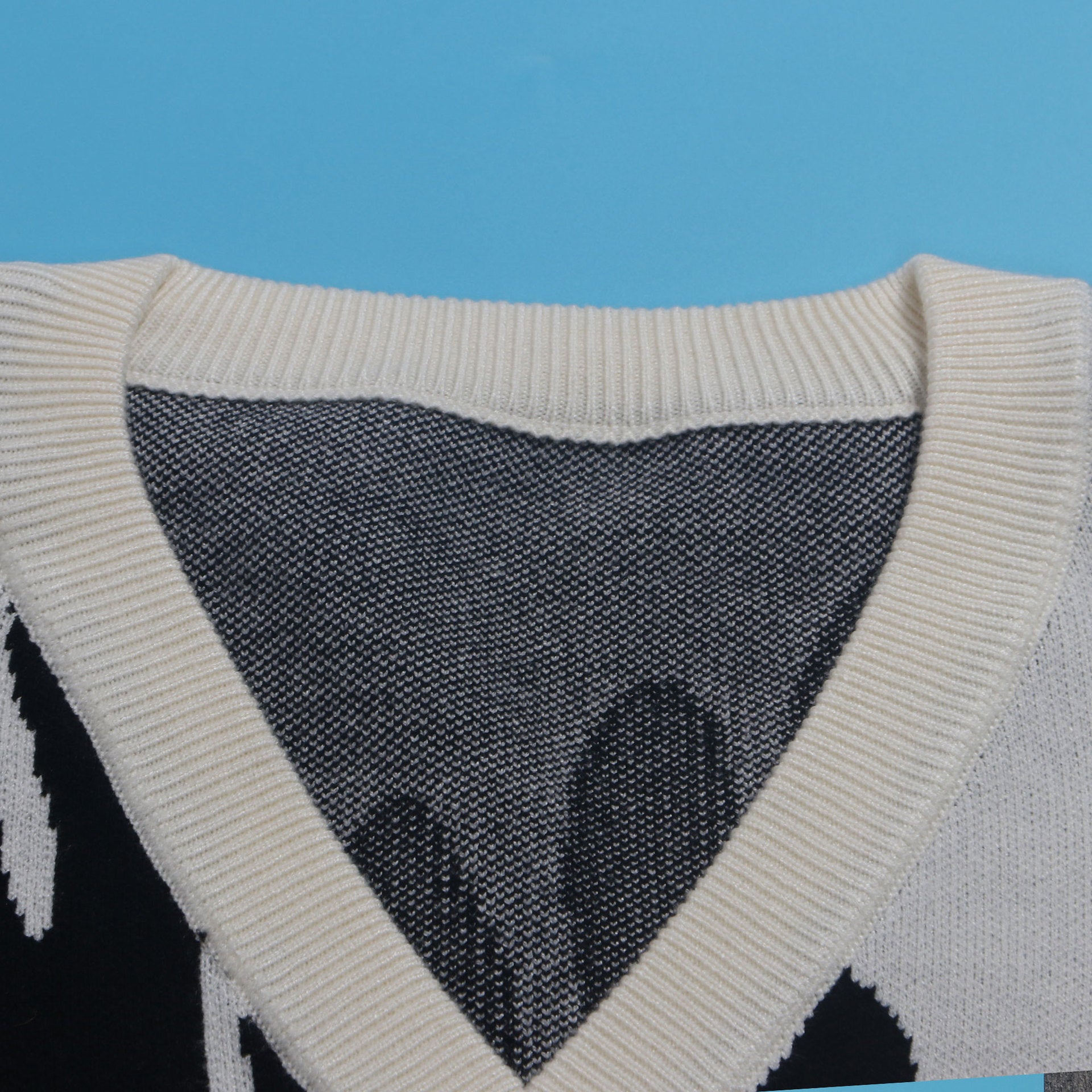 Sexy Leaf V-Neck Pullover Long-Sleeved Sweater Two-Piece Set 50