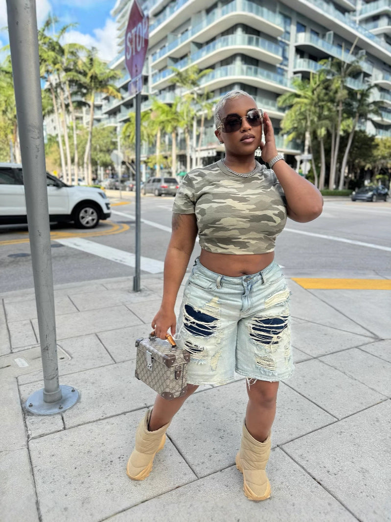 Women street fashion washed Ripped Patchwork Denim three-quarter pants 4