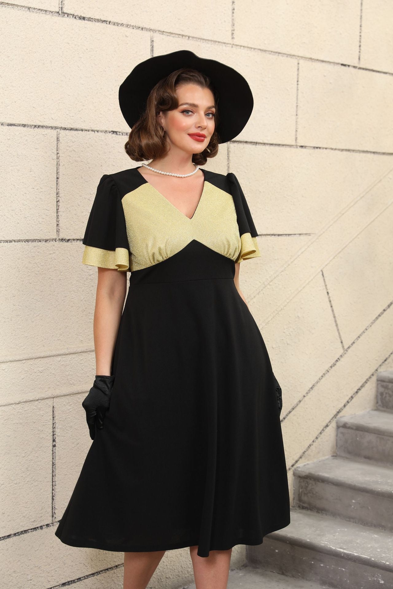 Plus Size Contrast Color Patchwork Ruffle-Sleeve A-Line Black Dress 8