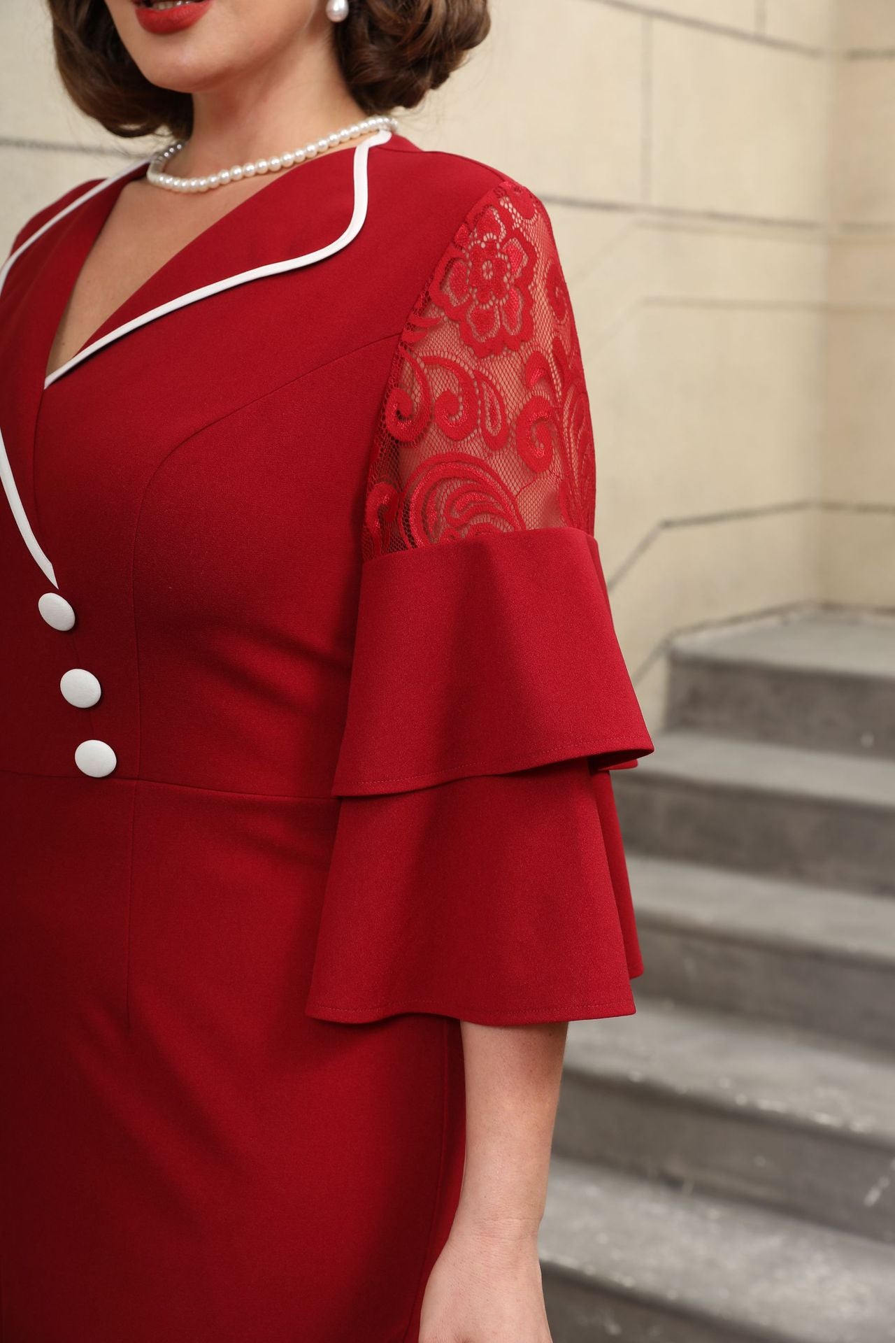 Fashion Turndown Collar Contrast Bell Bottom Sleeve Plus-Size Formal Party Dress 4