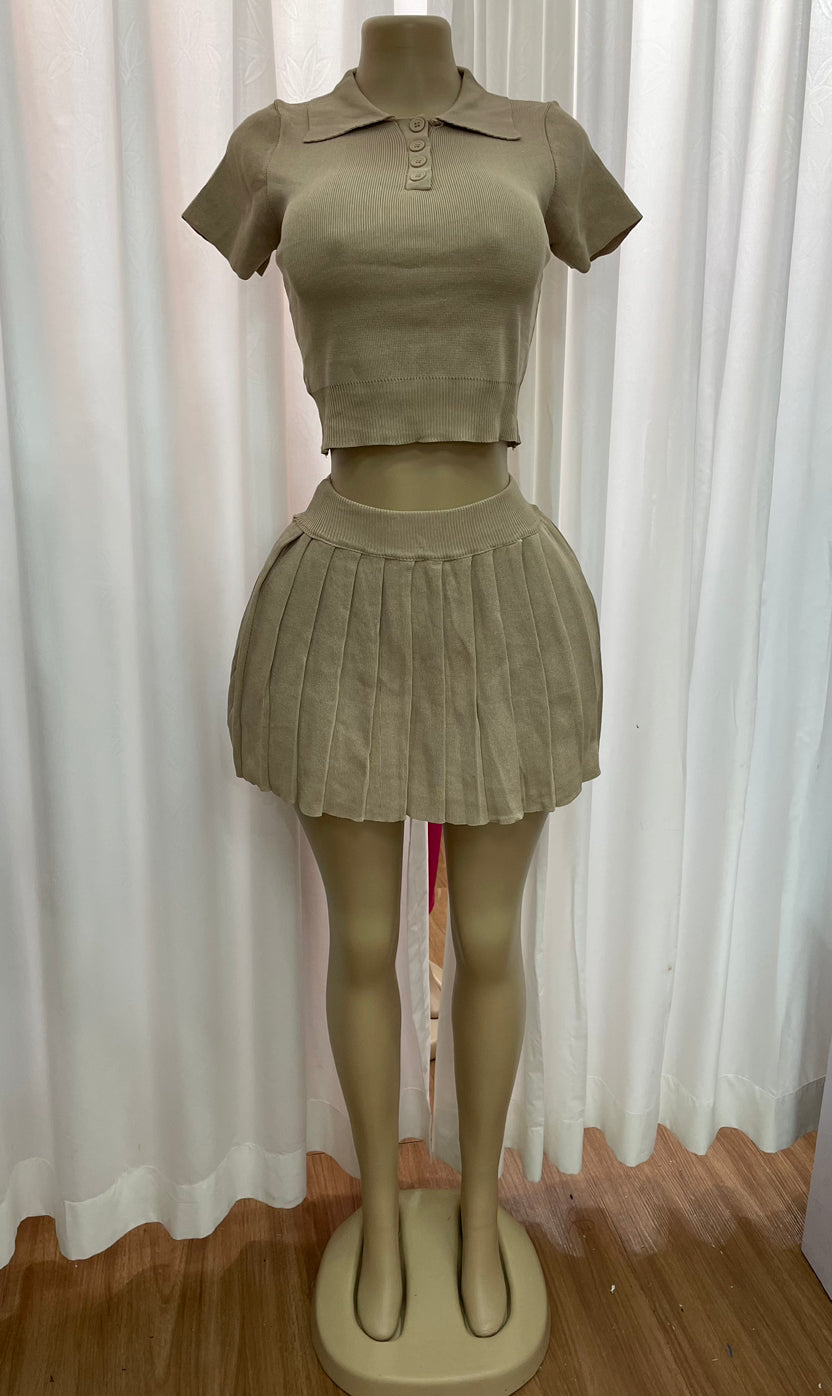 Women's Fashion Summer Knitting Turndown Collar Short Sleeve Top Pleated Skirt Two-Piece Set 4