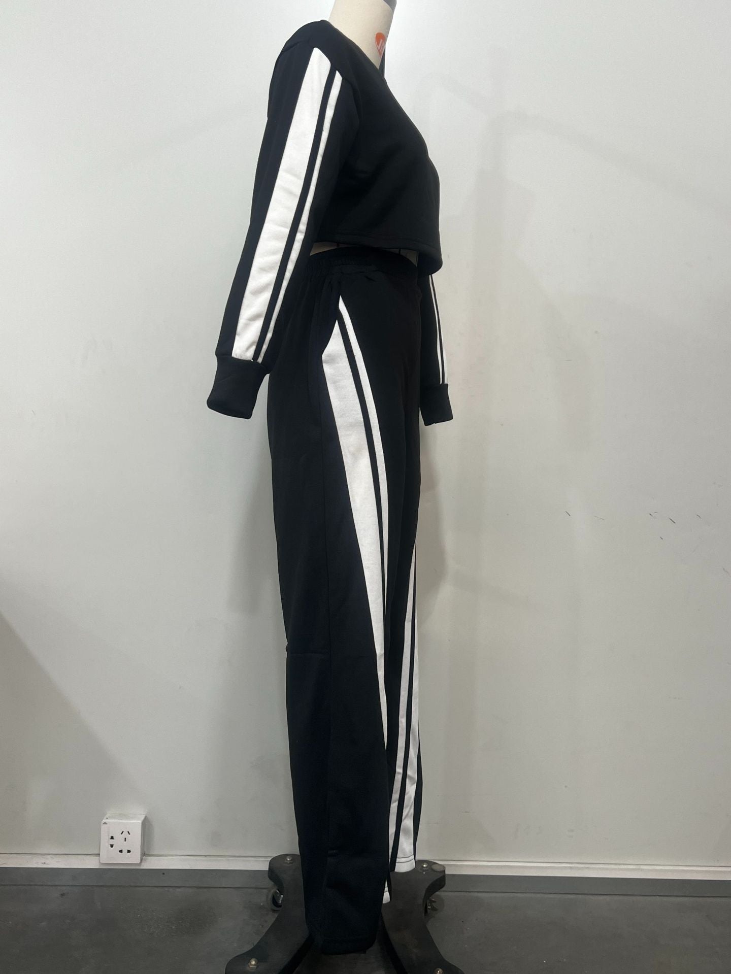 Women Striped Top and Pants Two Piece Set 8