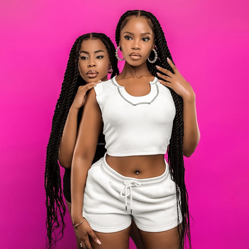 Women Summer Style Solid U-neck Sleeveless Crop Top and Shorts Two-piece Set 3