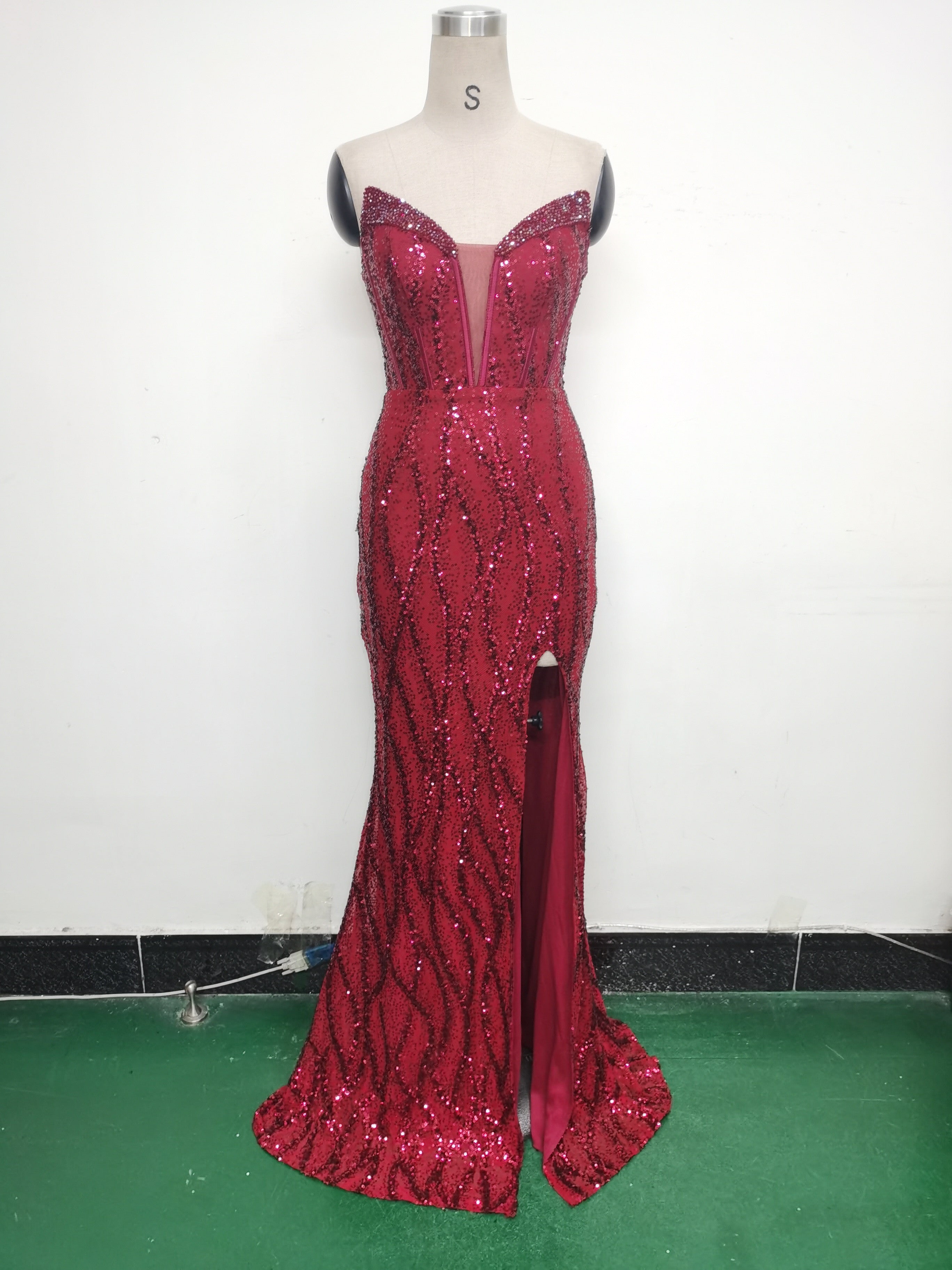 Fishbone Slim Waist Heart Neck Sequin Evening Dress Luxury Formal Party Gown 30