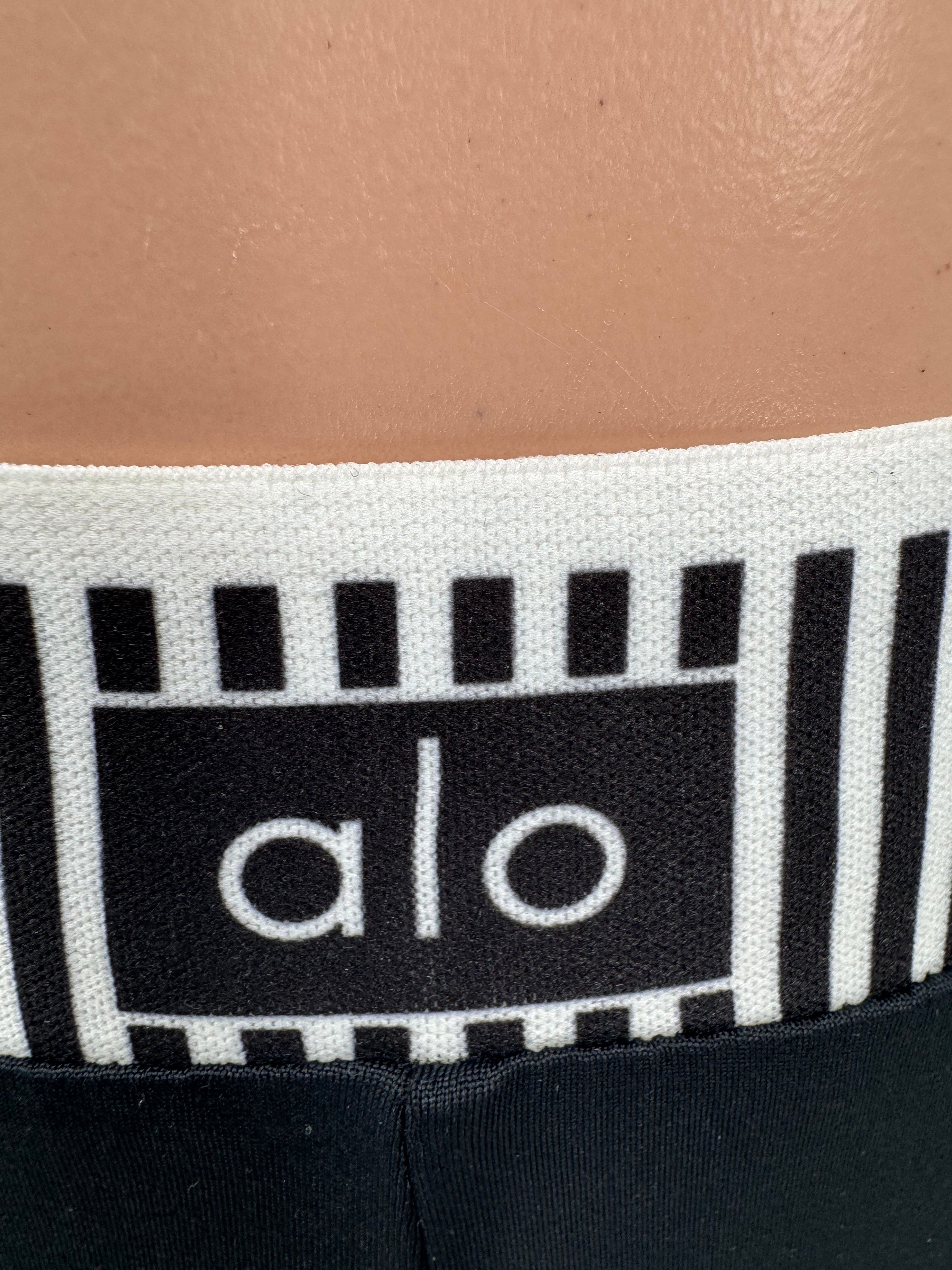 Women Fitness, Running, and Yoga Two-Piece Set (with Bra Pads) 5